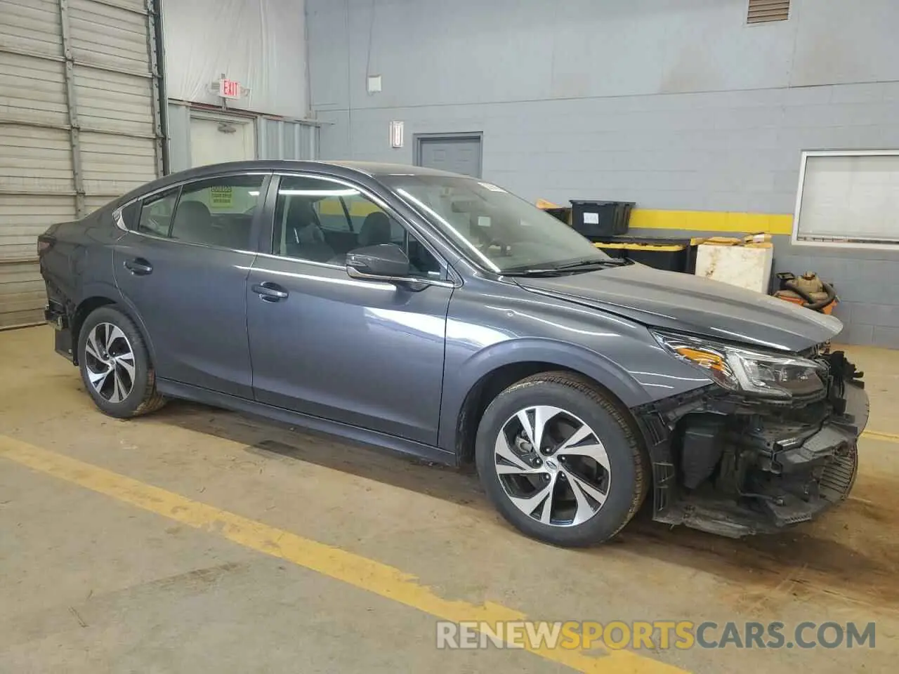 4 Photograph of a damaged car 4S3BWAC62N3021547 SUBARU LEGACY 2022
