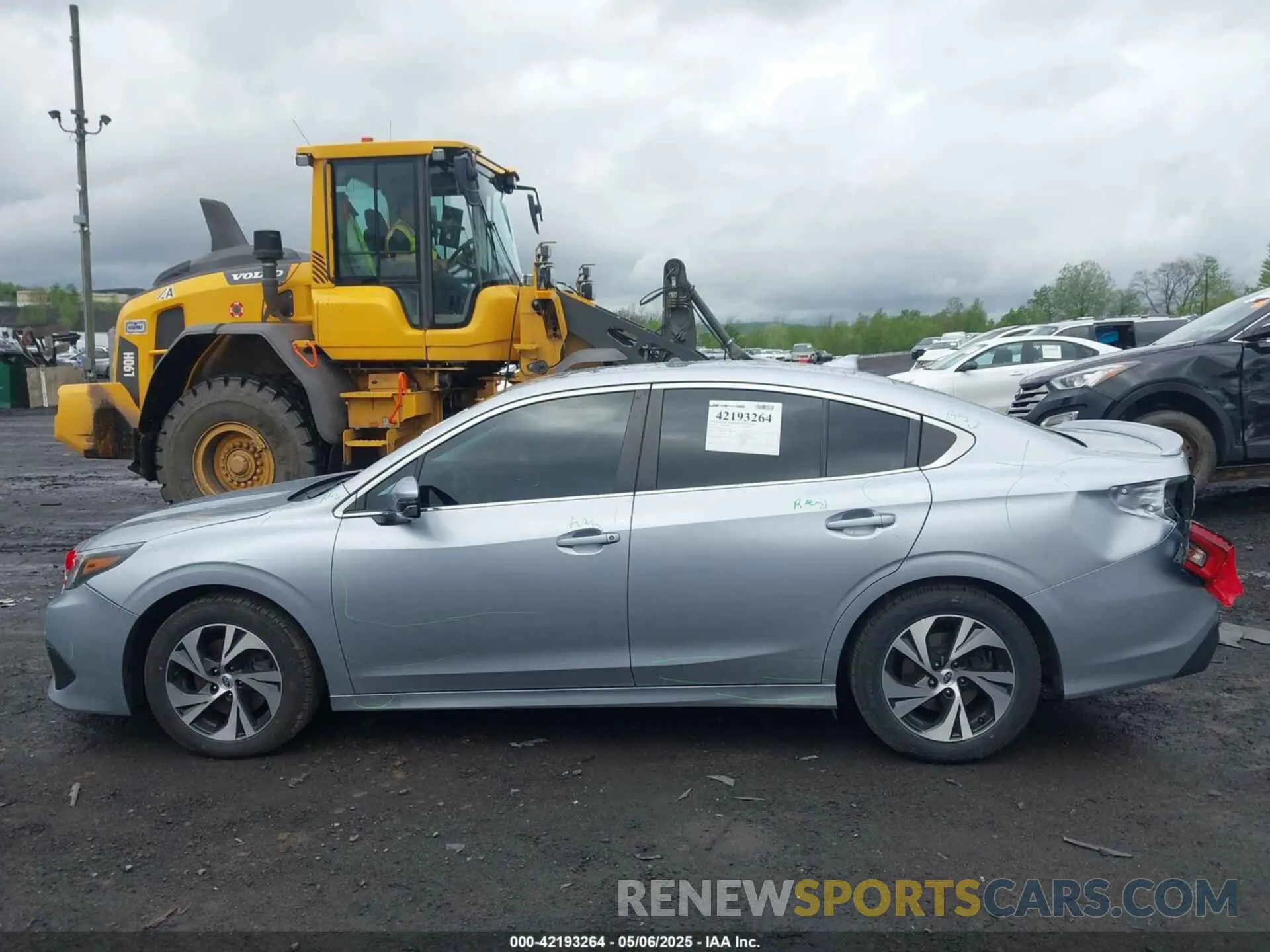 14 Photograph of a damaged car 4S3BWAD6XN3022203 SUBARU LEGACY 2022