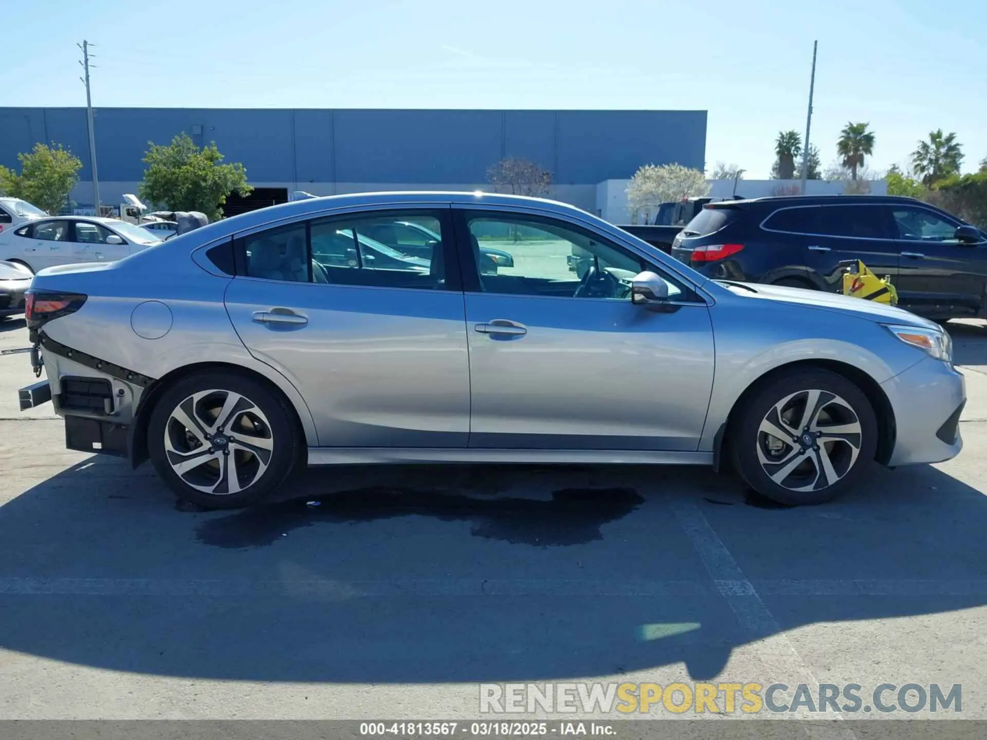 14 Photograph of a damaged car 4S3BWAN64N3026620 SUBARU LEGACY 2022