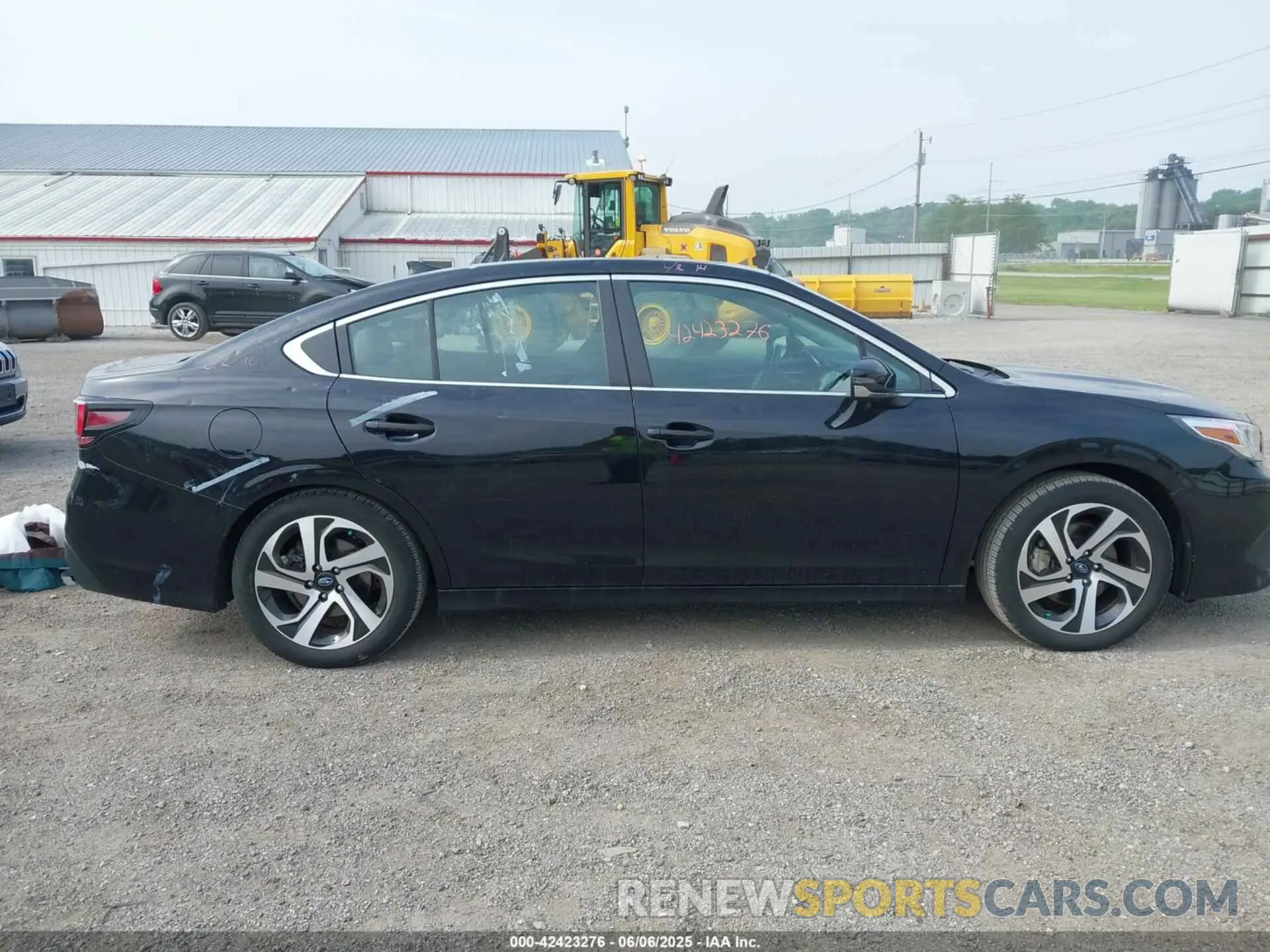 13 Photograph of a damaged car 4S3BWAN65N3002813 SUBARU LEGACY 2022