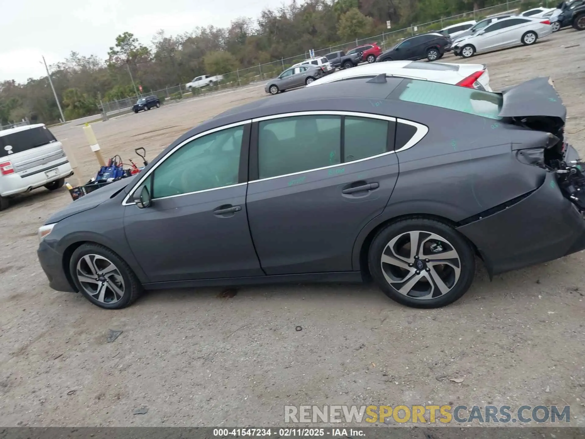 14 Photograph of a damaged car 4S3BWAN6XN3015329 SUBARU LEGACY 2022