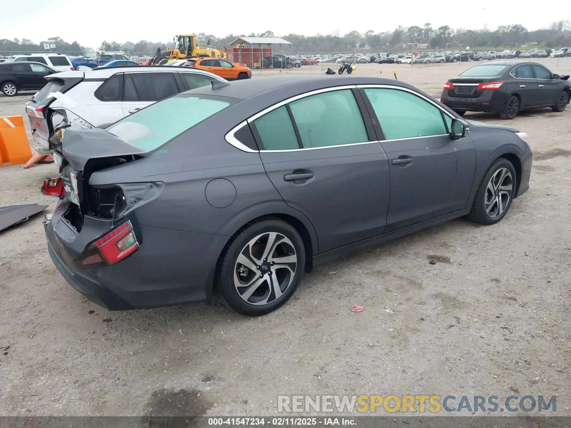 4 Photograph of a damaged car 4S3BWAN6XN3015329 SUBARU LEGACY 2022