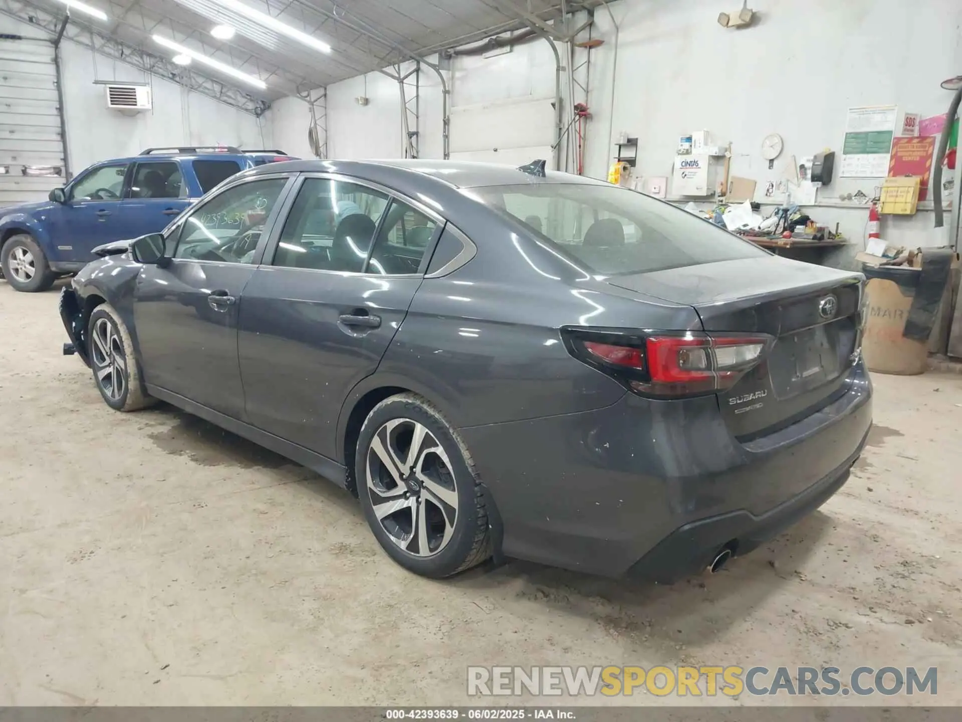 3 Photograph of a damaged car 4S3BWGN6XN3011266 SUBARU LEGACY 2022