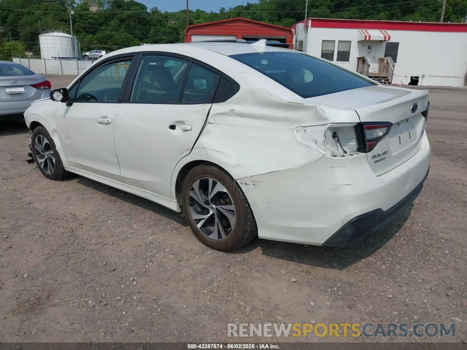 3 Photograph of a damaged car 4S3BWAC68P3010846 SUBARU LEGACY 2023