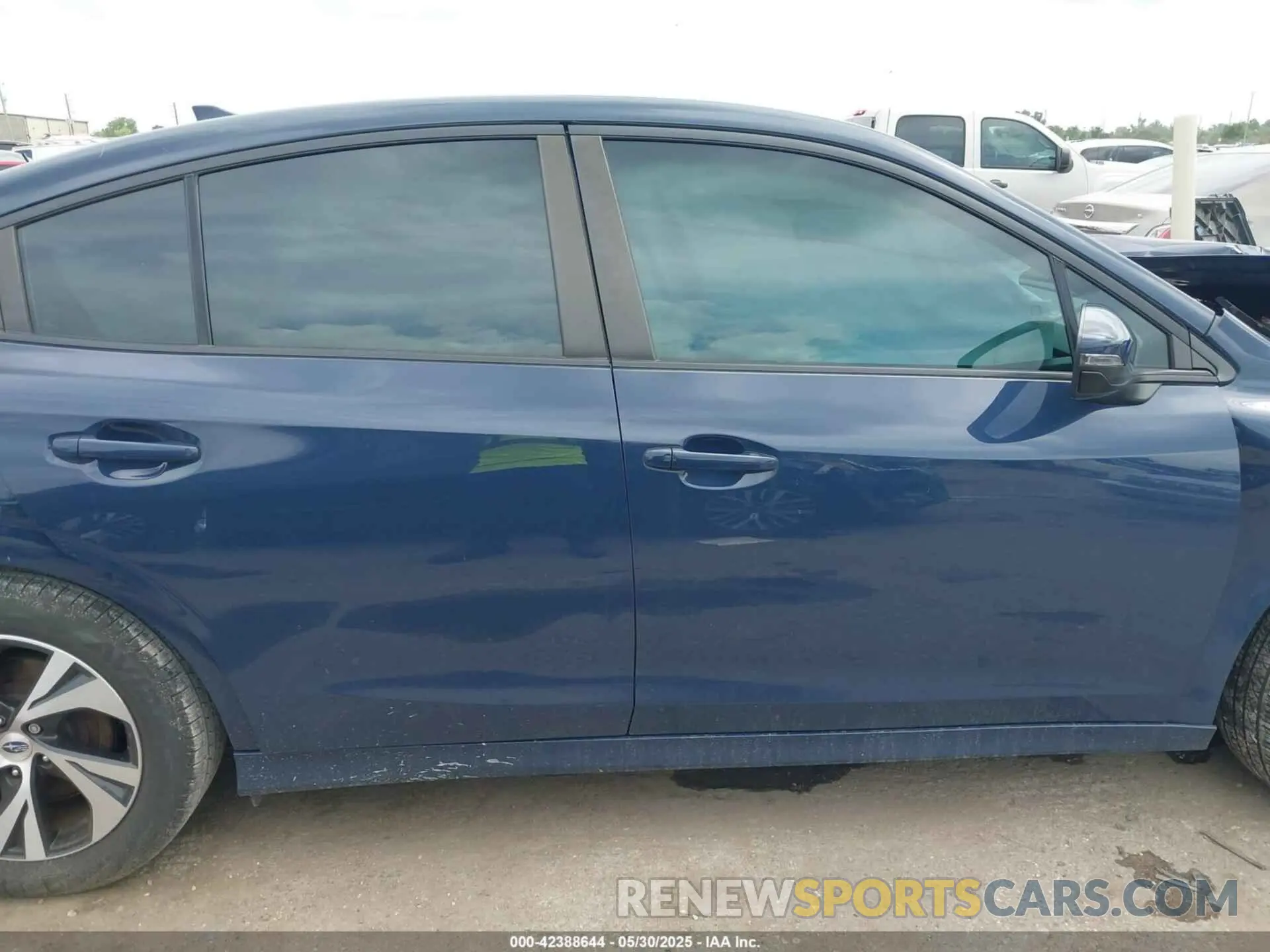 13 Photograph of a damaged car 4S3BWAD63P3005150 SUBARU LEGACY 2023