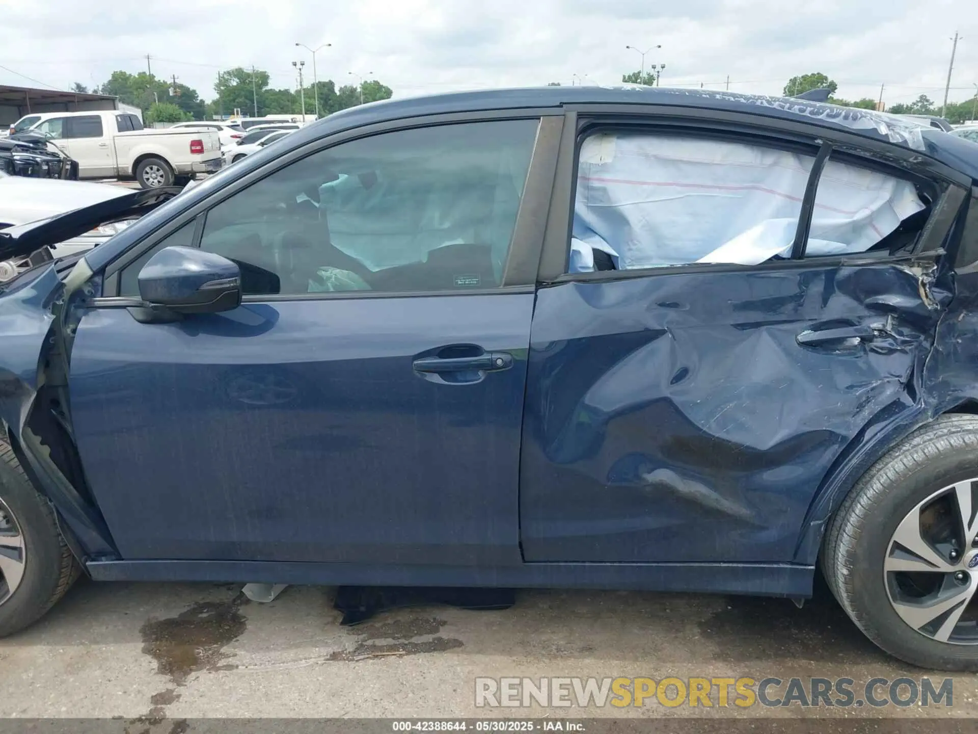 14 Photograph of a damaged car 4S3BWAD63P3005150 SUBARU LEGACY 2023