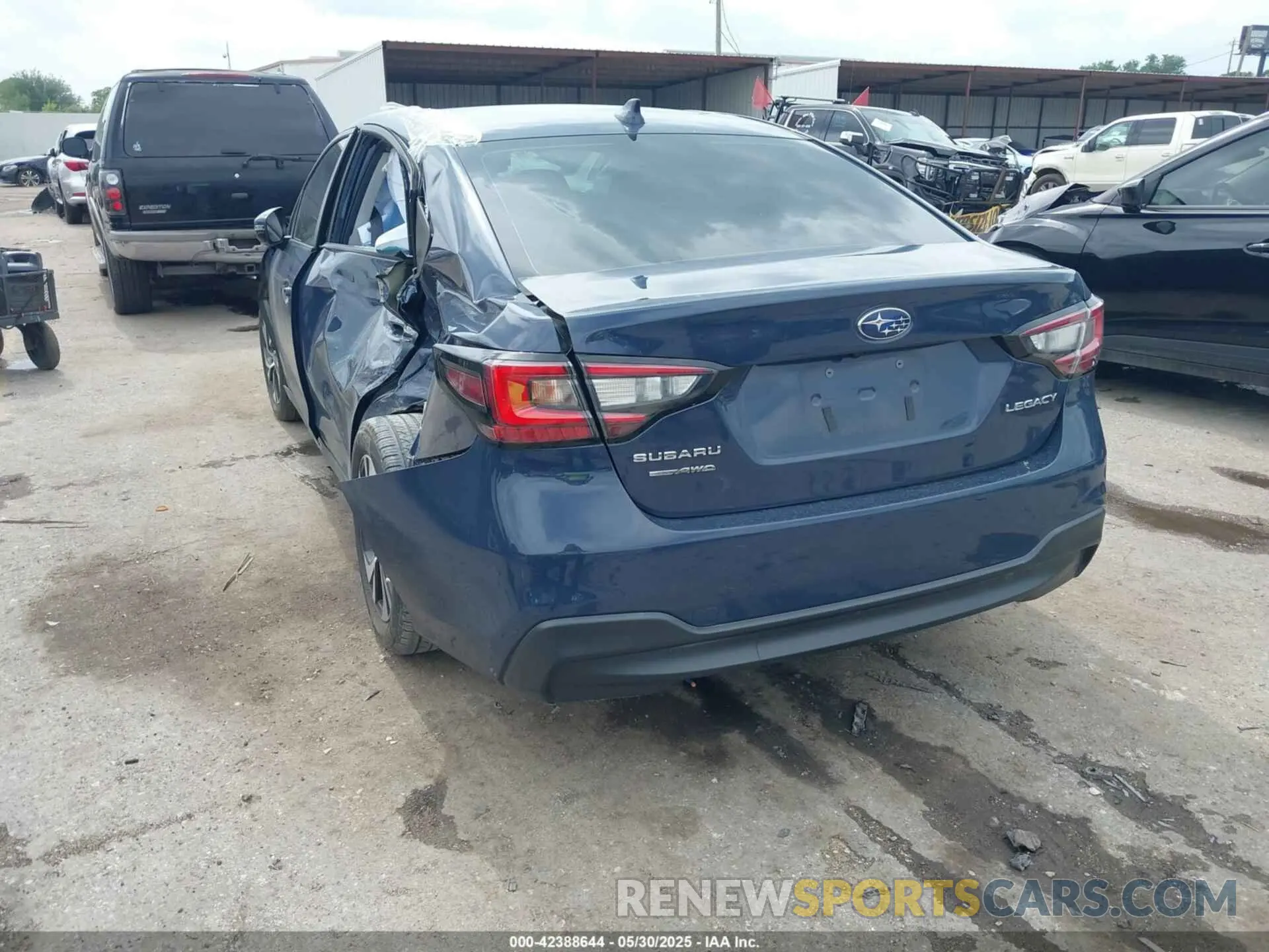 3 Photograph of a damaged car 4S3BWAD63P3005150 SUBARU LEGACY 2023