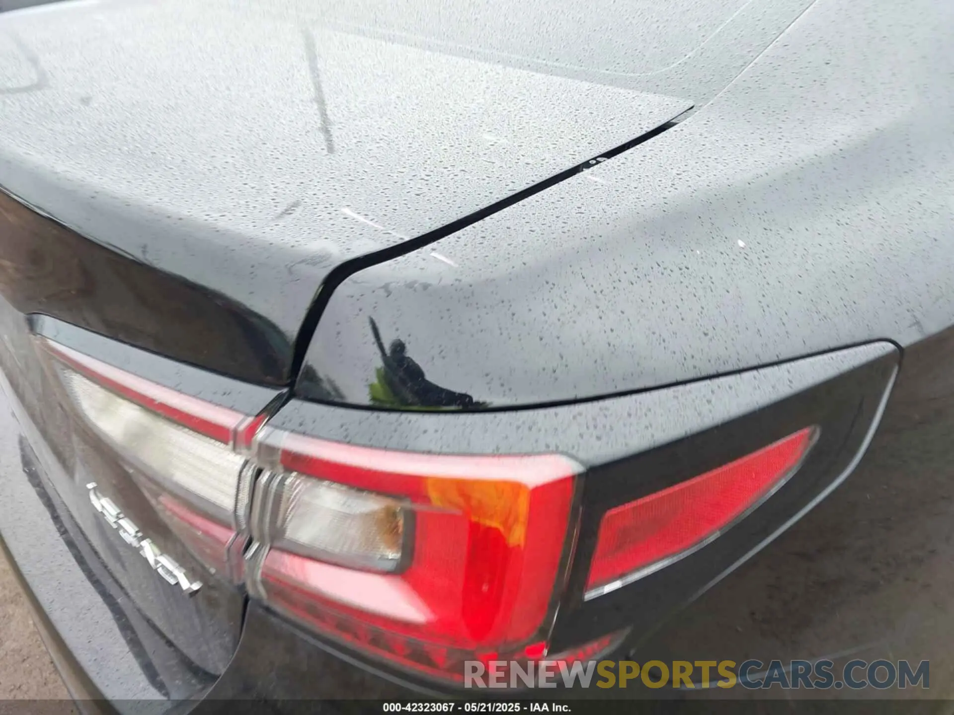 19 Photograph of a damaged car 4S3BWAF62P3003189 SUBARU LEGACY 2023