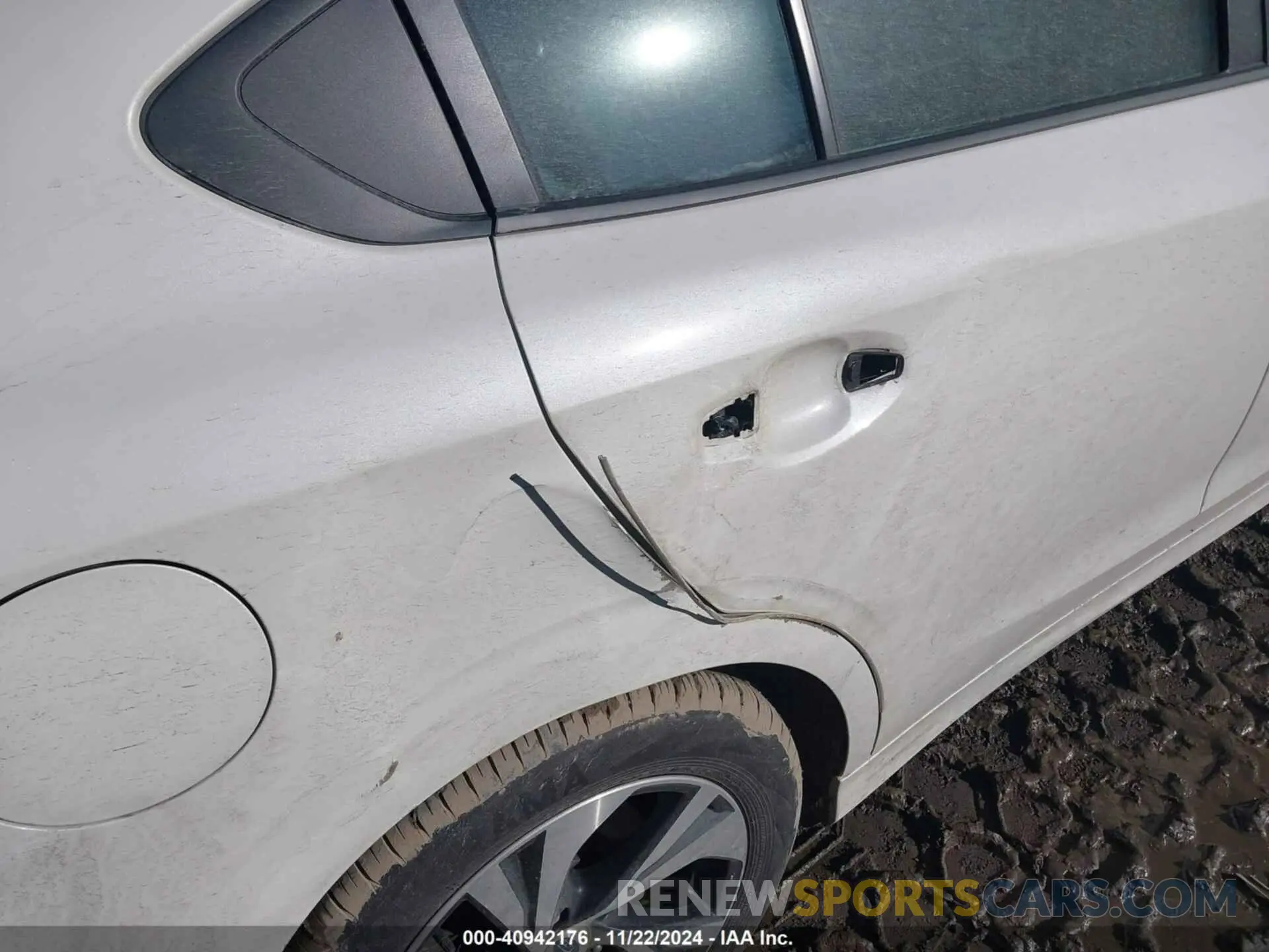 19 Photograph of a damaged car 4S3BWAF68P3004184 SUBARU LEGACY 2023