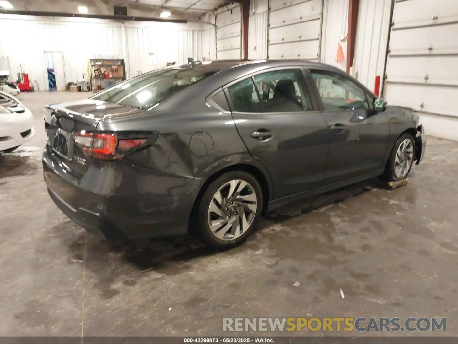 4 Photograph of a damaged car 4S3BWAN61P3014704 SUBARU LEGACY 2023