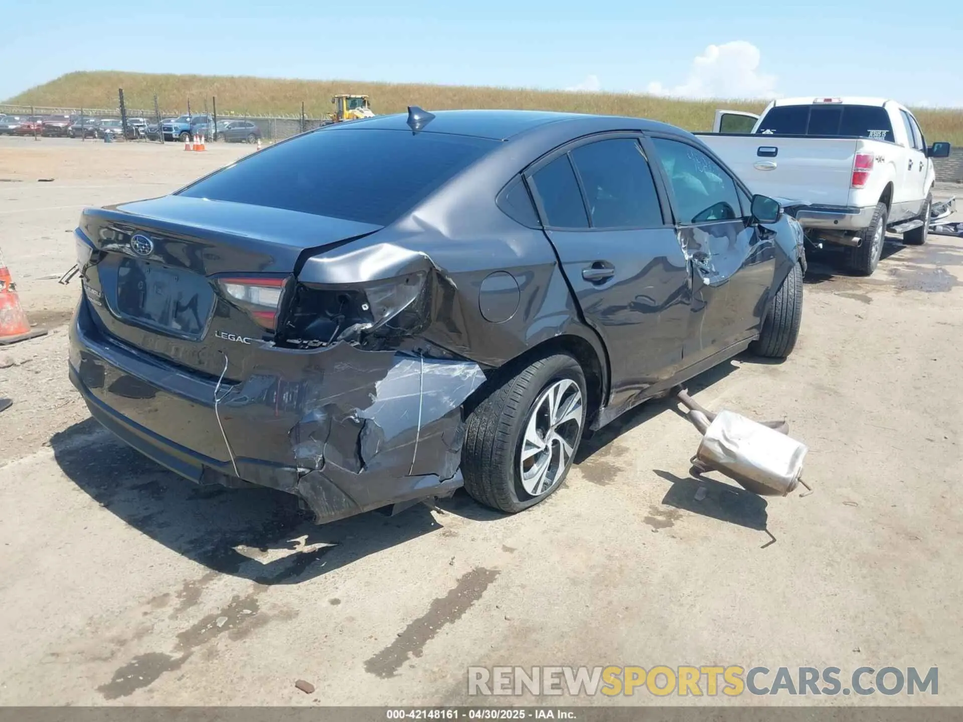 4 Photograph of a damaged car 4S3BWAD64R3010201 SUBARU LEGACY 2024