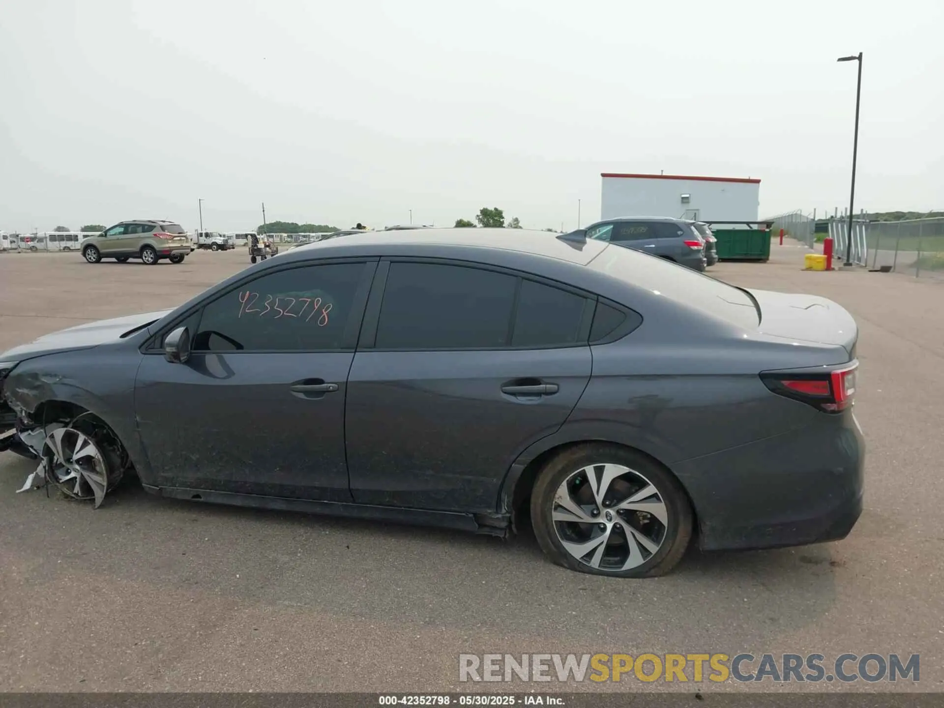 14 Photograph of a damaged car 4S3BWAD6XR3002622 SUBARU LEGACY 2024