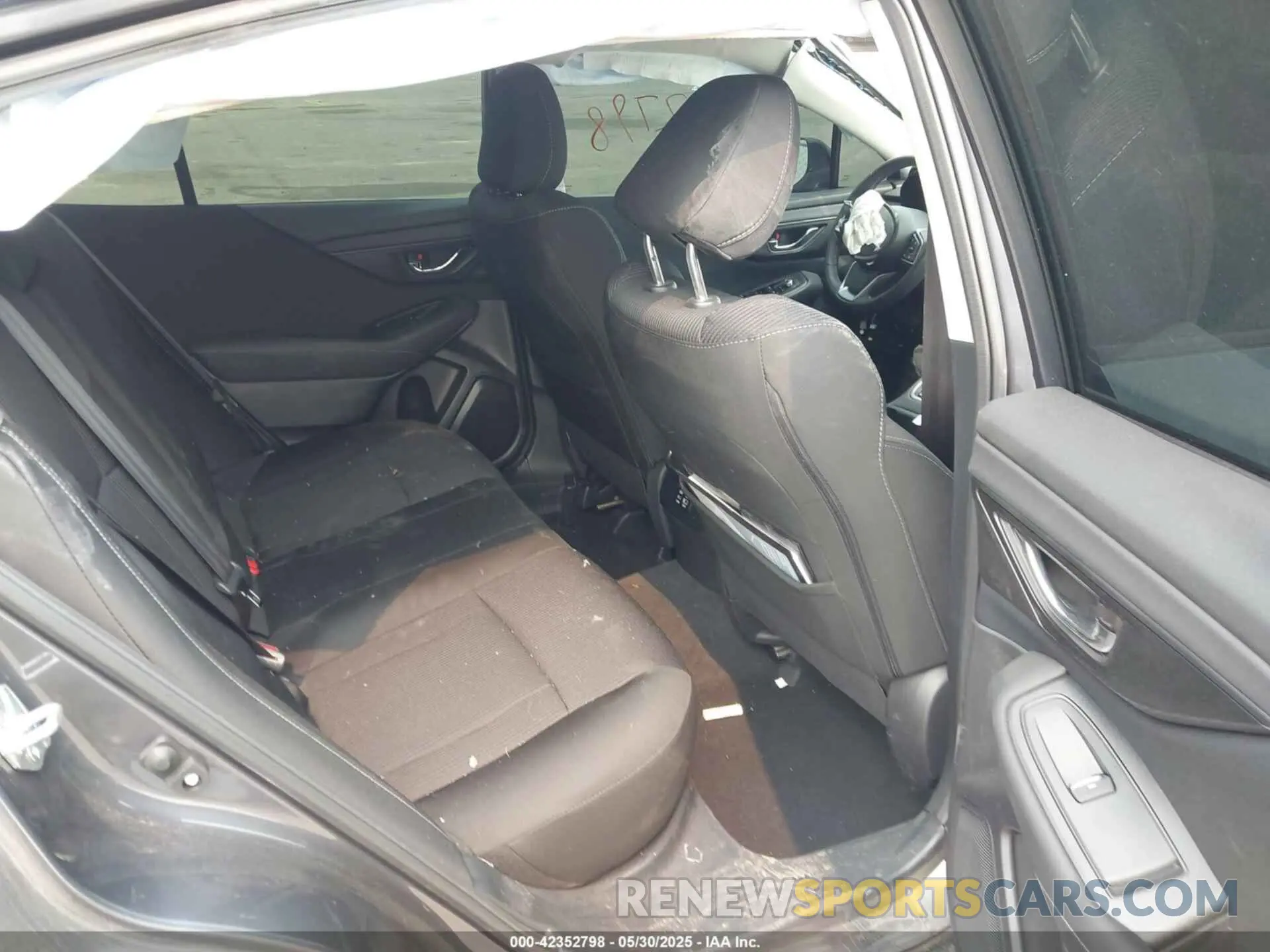 8 Photograph of a damaged car 4S3BWAD6XR3002622 SUBARU LEGACY 2024