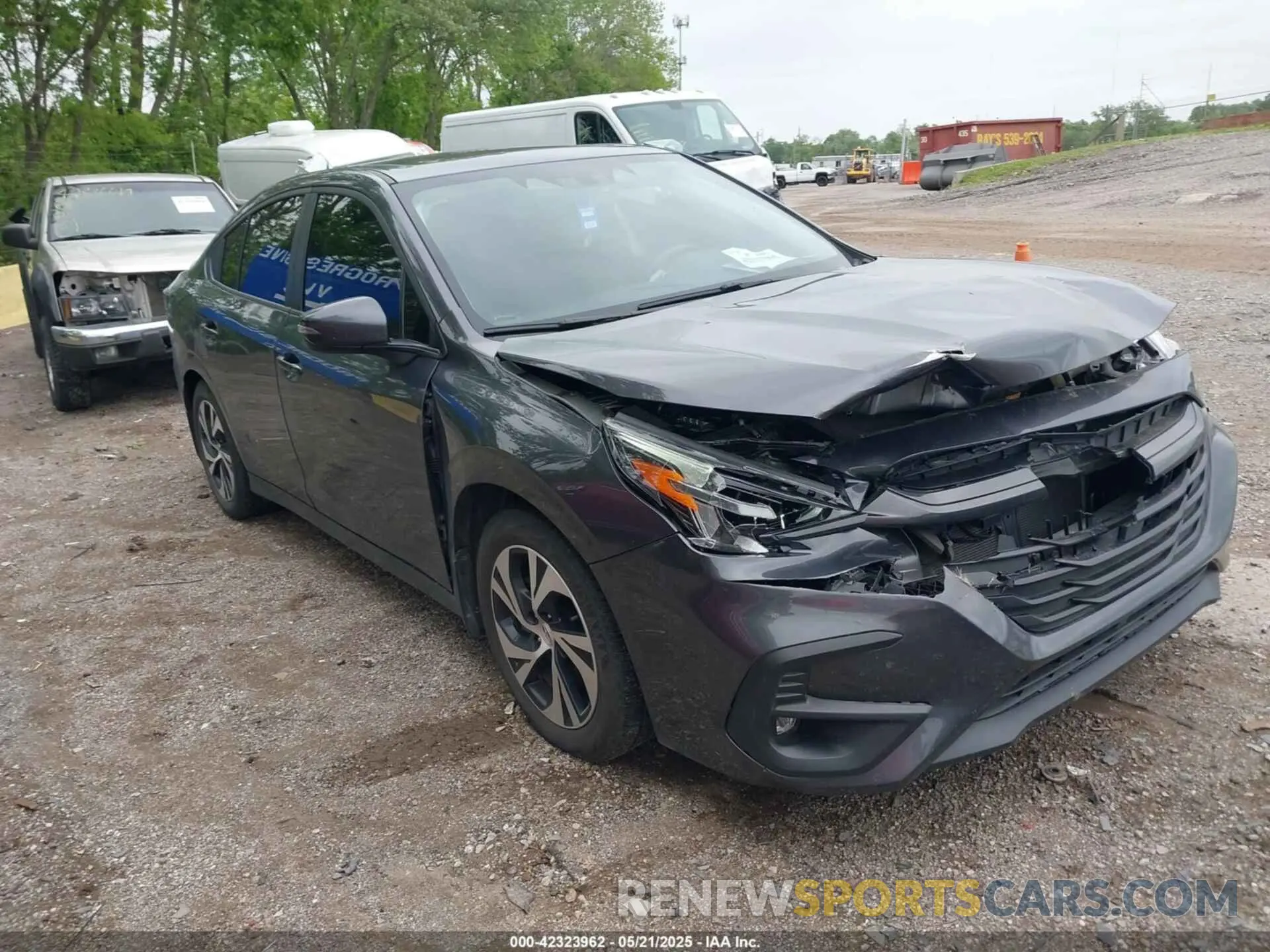 1 Photograph of a damaged car 4S3BWAF64R3011992 SUBARU LEGACY 2024