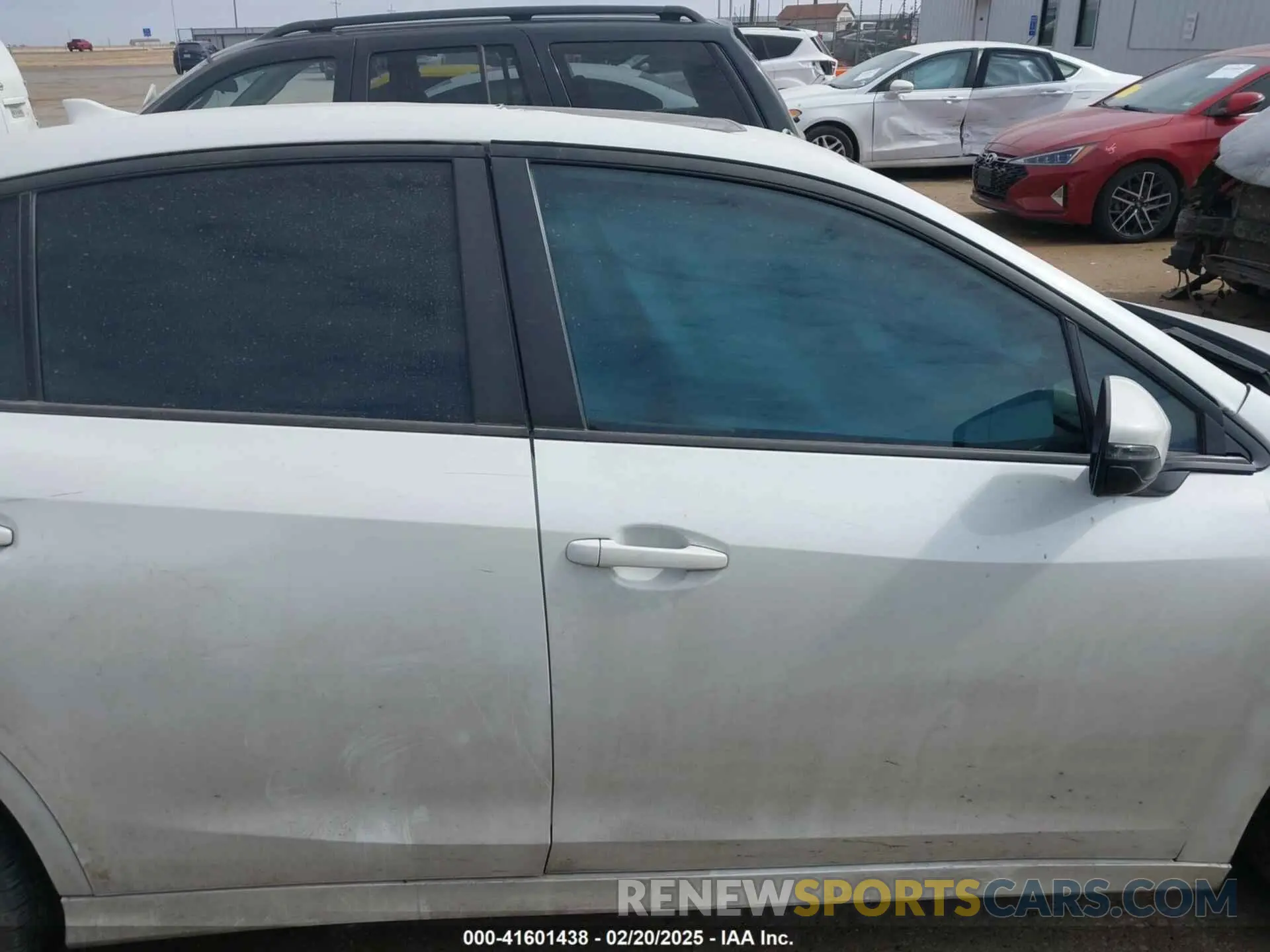 13 Photograph of a damaged car 4S3BWAN63R3021558 SUBARU LEGACY 2024