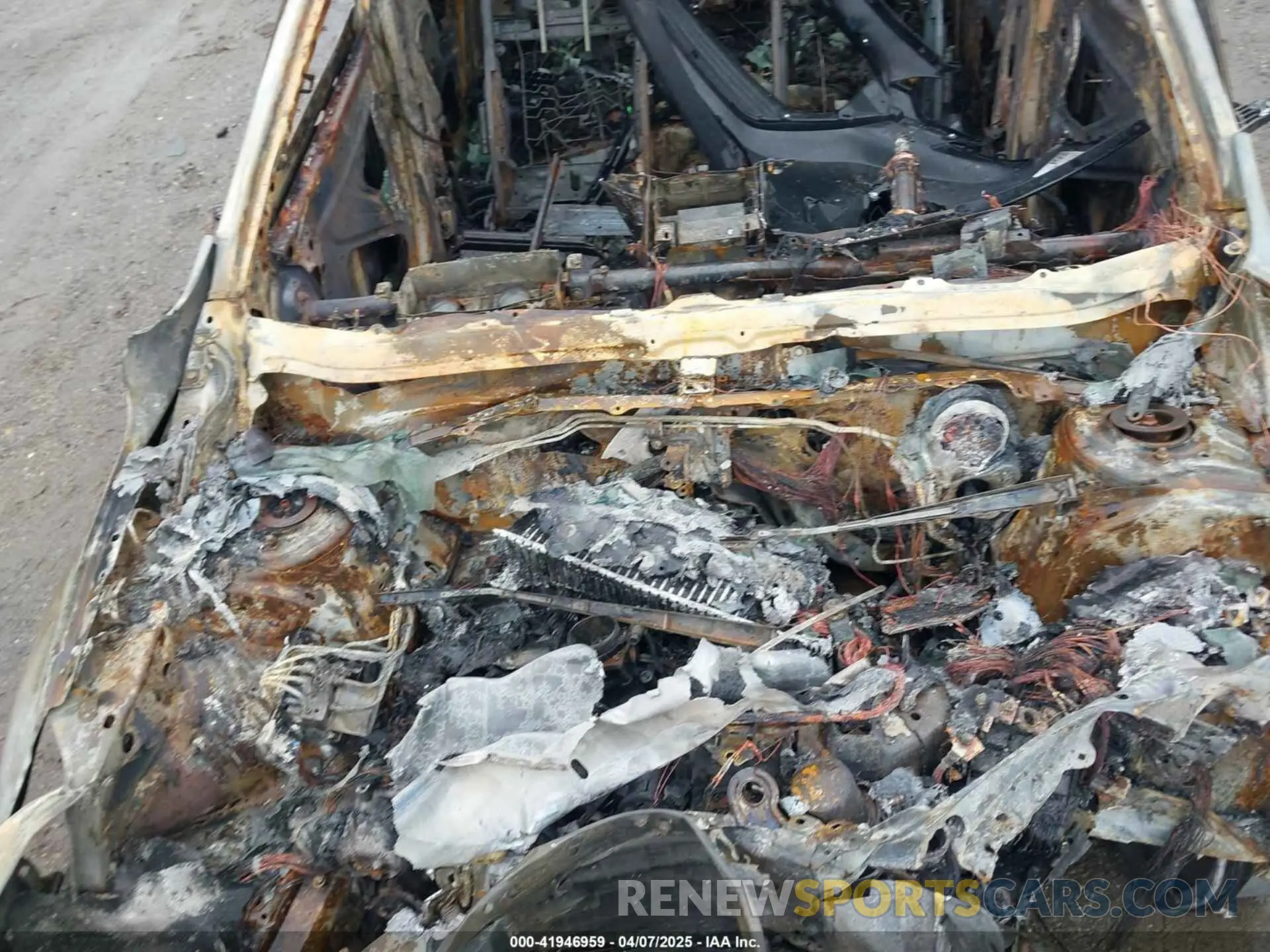 10 Photograph of a damaged car 4S3BWGP66R3011672 SUBARU LEGACY 2024