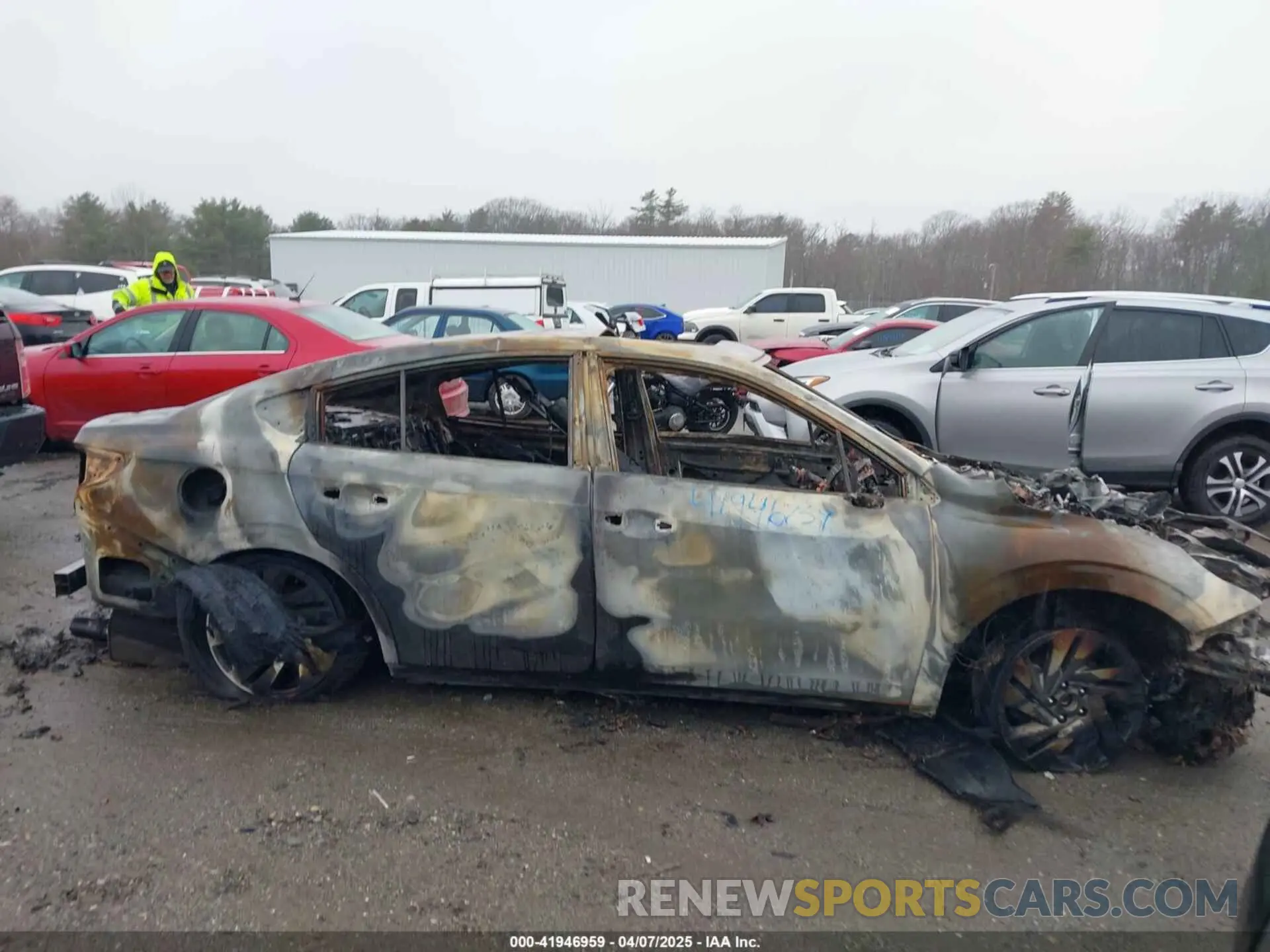 14 Photograph of a damaged car 4S3BWGP66R3011672 SUBARU LEGACY 2024