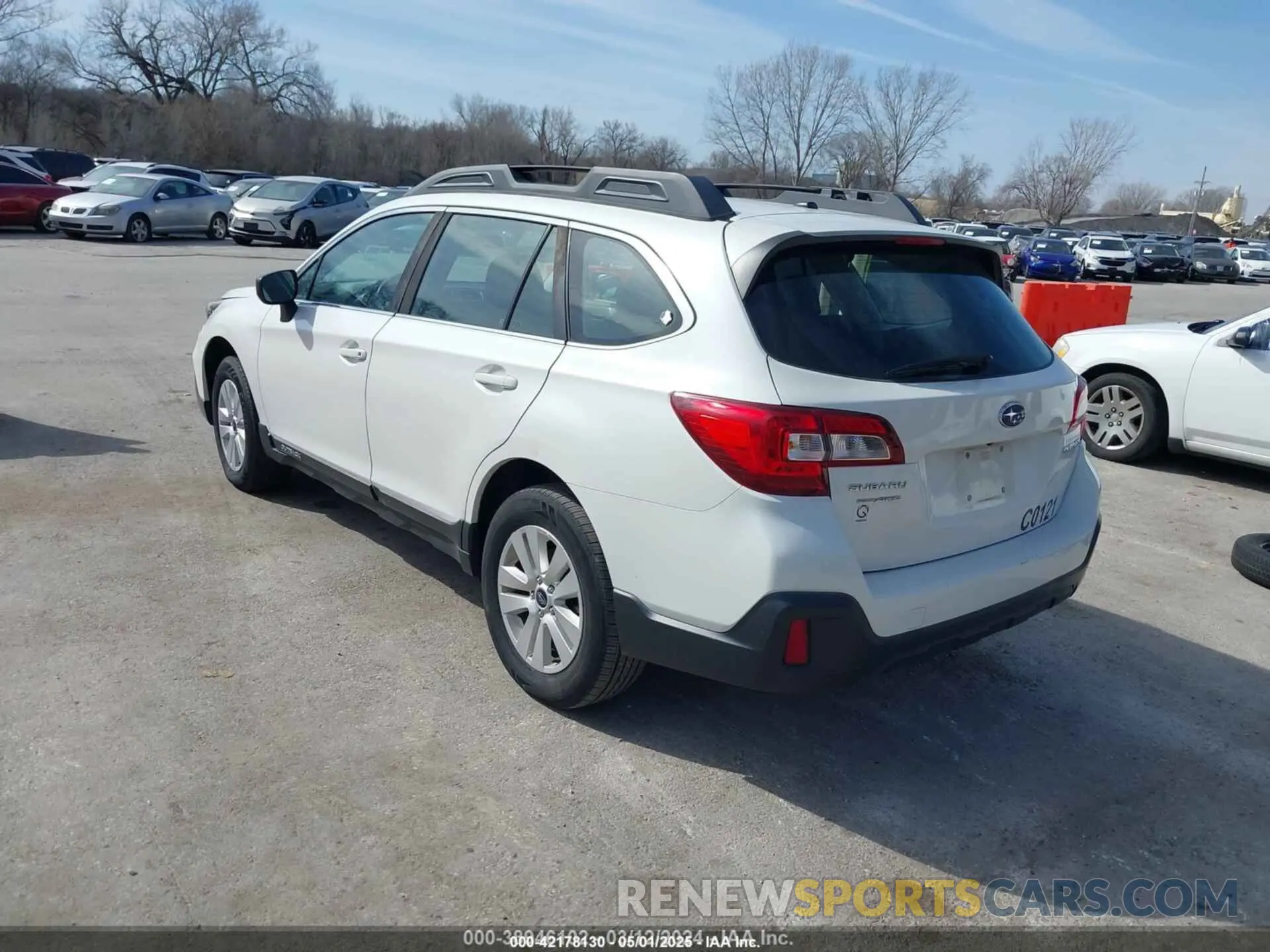 3 Photograph of a damaged car 4S4BSABC4K3237443 SUBARU OUTBACK 2019