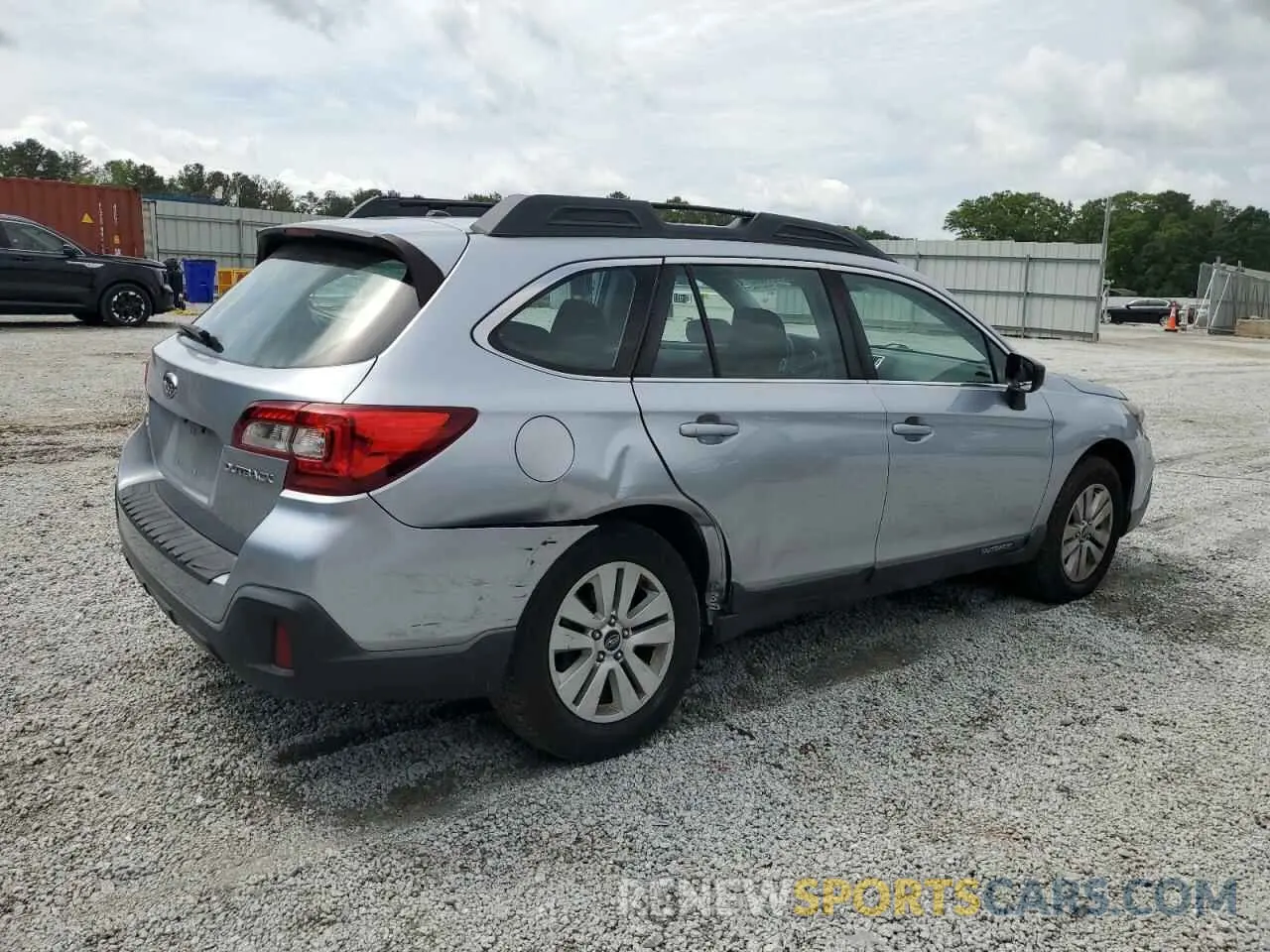 3 Photograph of a damaged car 4S4BSABC5K3341813 SUBARU OUTBACK 2019