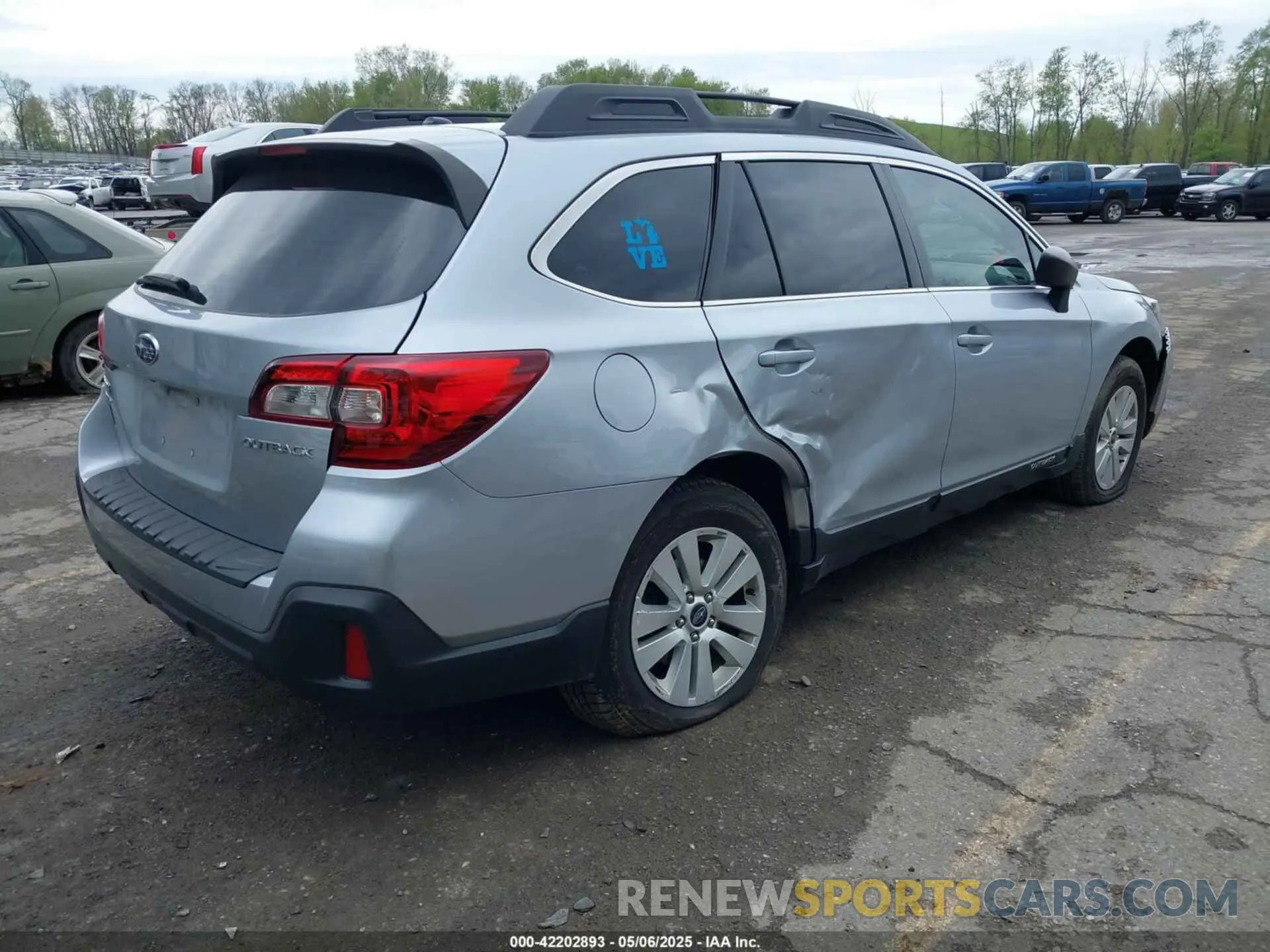 4 Photograph of a damaged car 4S4BSABC7K3259629 SUBARU OUTBACK 2019
