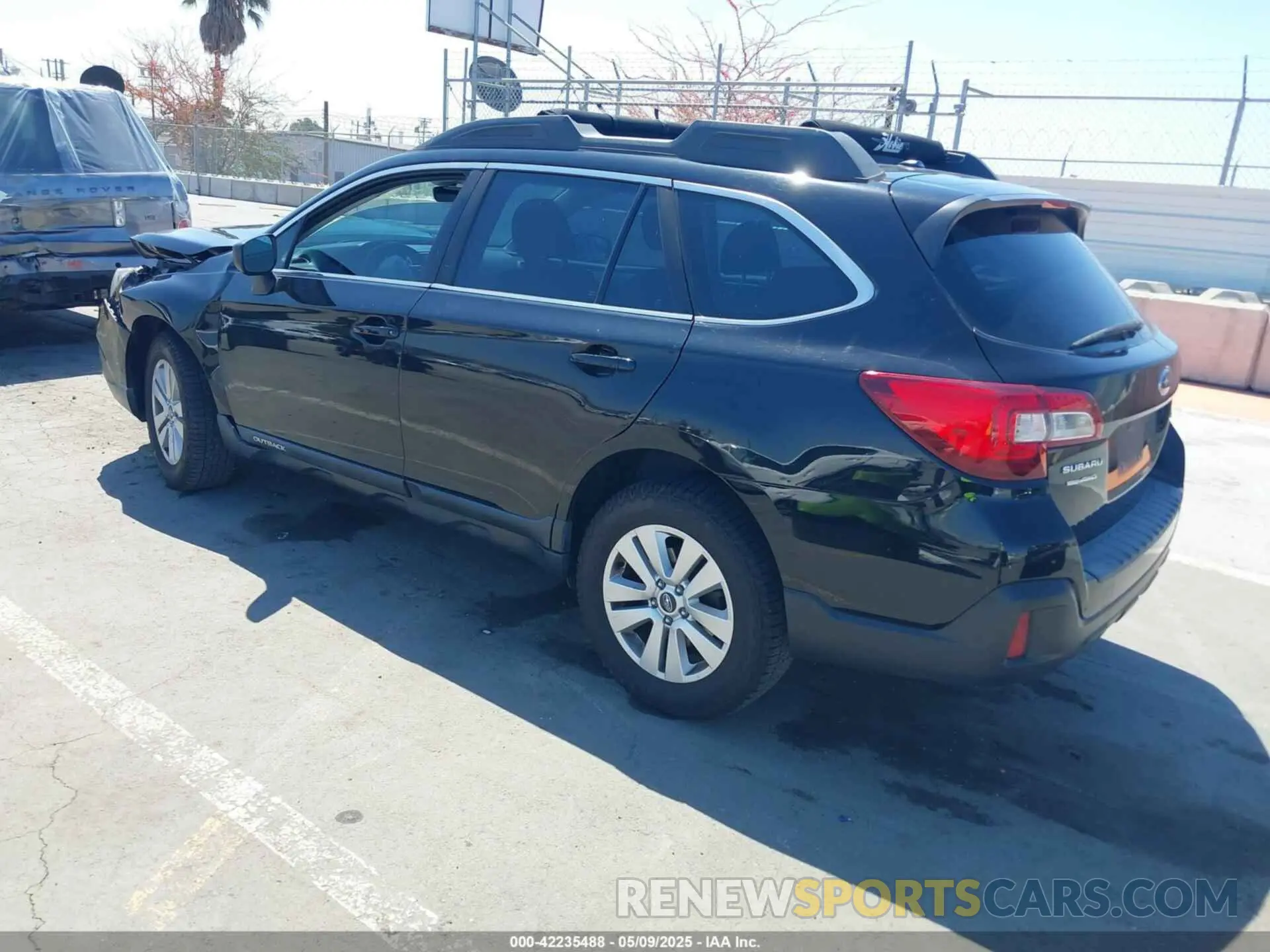 3 Photograph of a damaged car 4S4BSABC7K3388258 SUBARU OUTBACK 2019