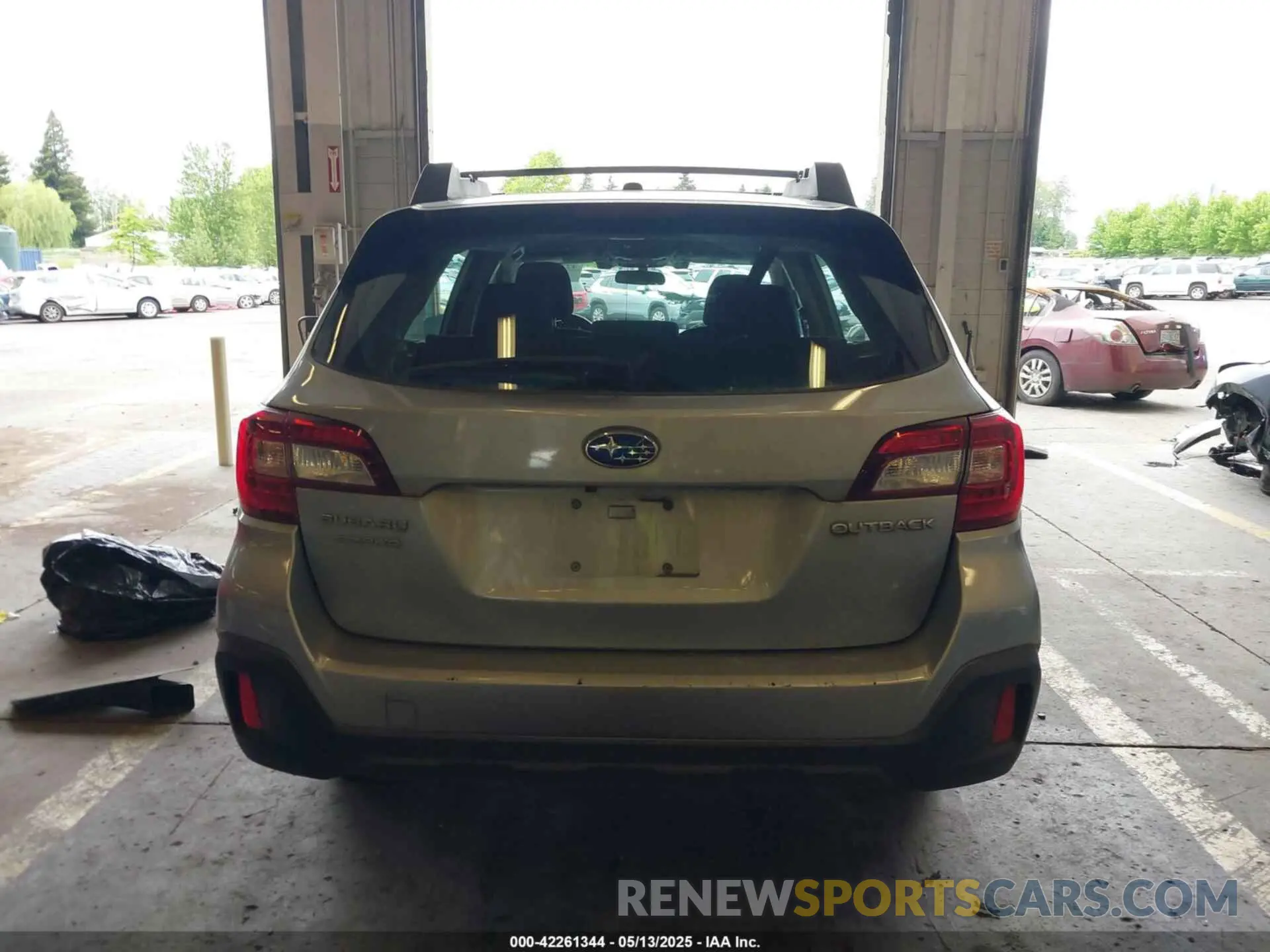 17 Photograph of a damaged car 4S4BSABC8K3288427 SUBARU OUTBACK 2019