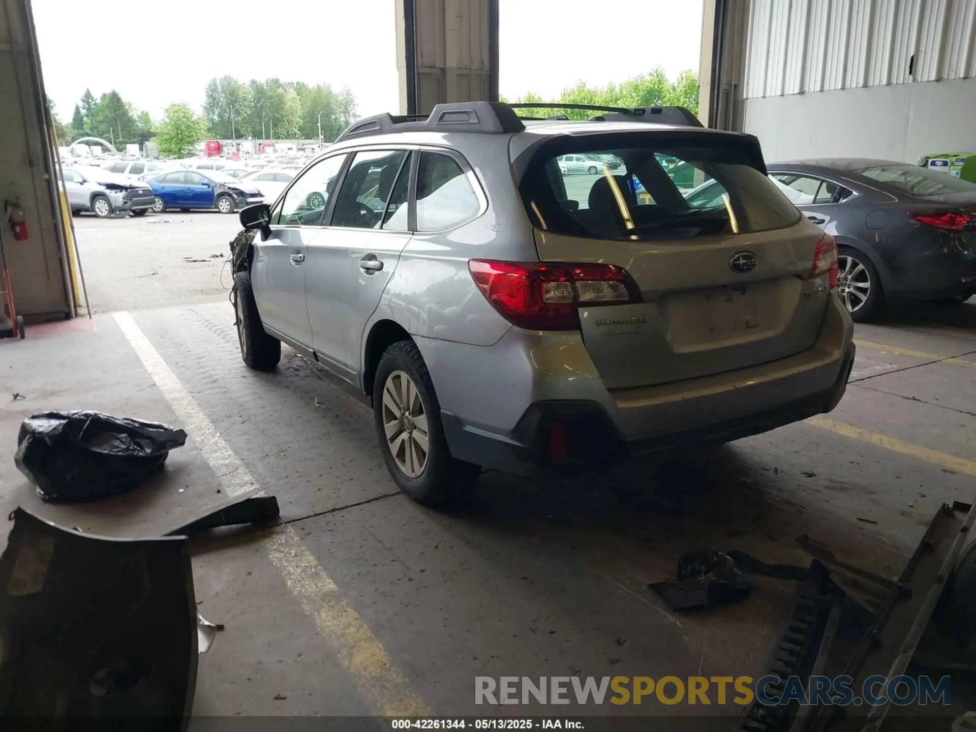 3 Photograph of a damaged car 4S4BSABC8K3288427 SUBARU OUTBACK 2019