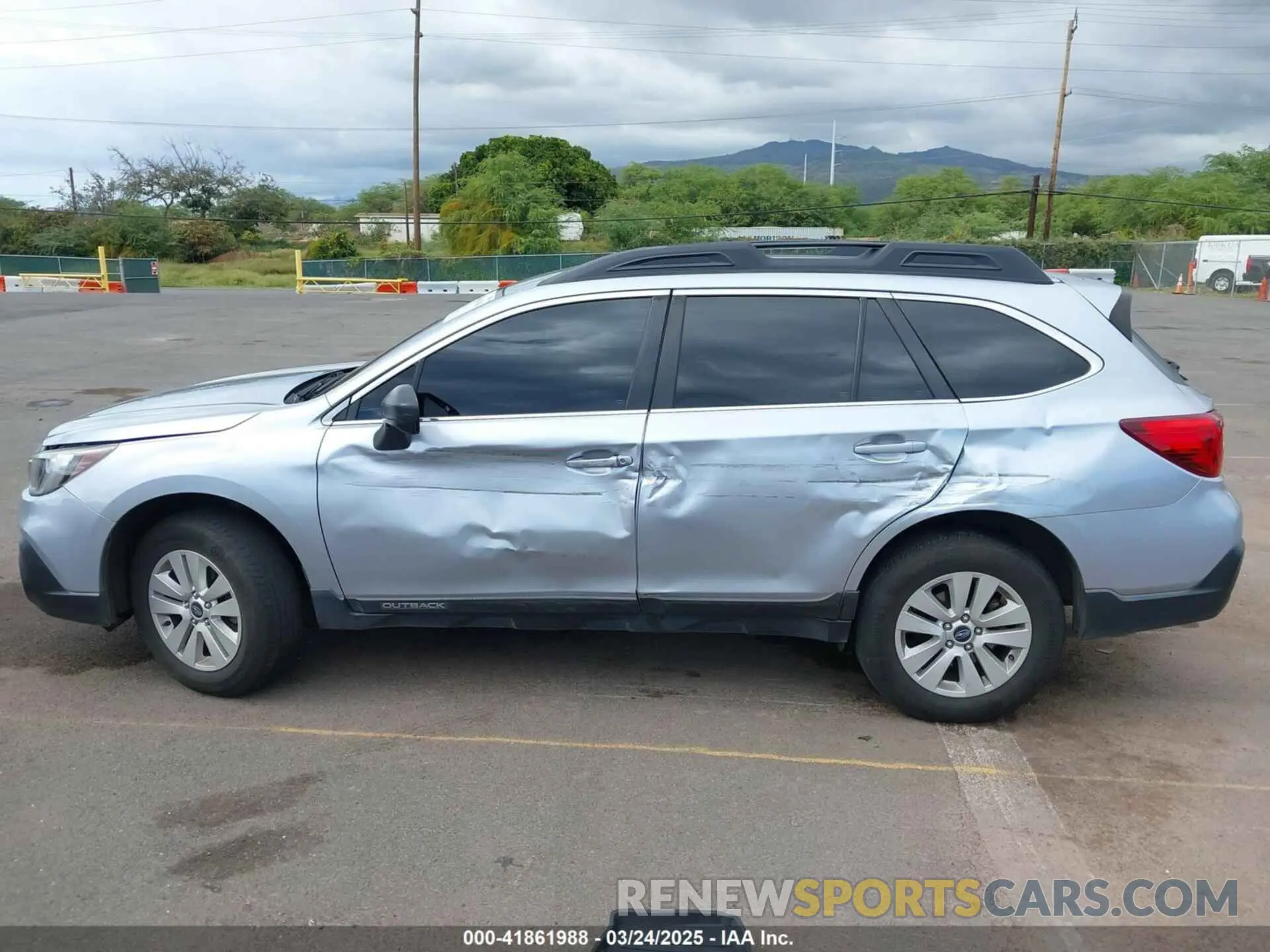 13 Photograph of a damaged car 4S4BSABC9K3296780 SUBARU OUTBACK 2019