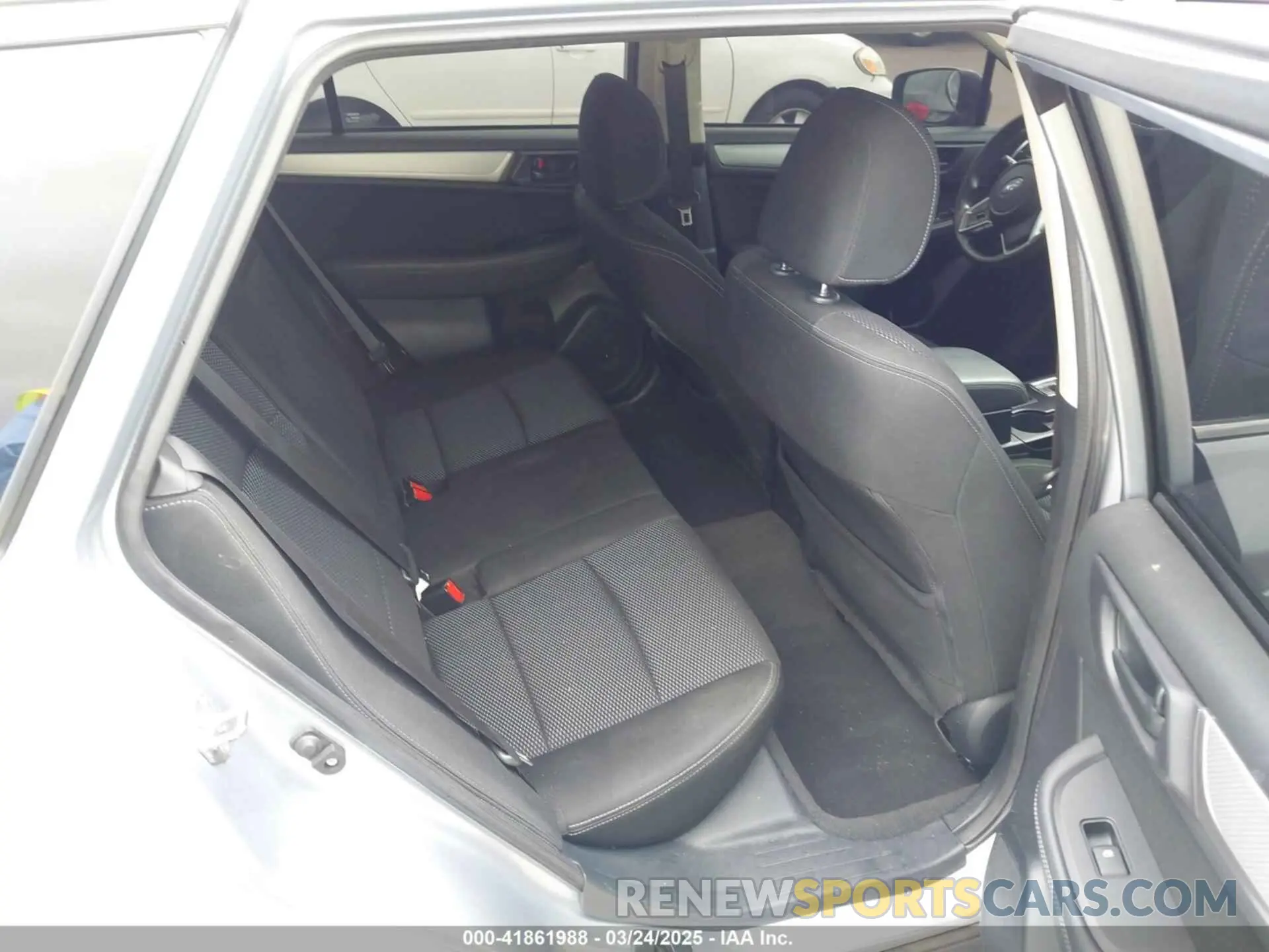 8 Photograph of a damaged car 4S4BSABC9K3296780 SUBARU OUTBACK 2019