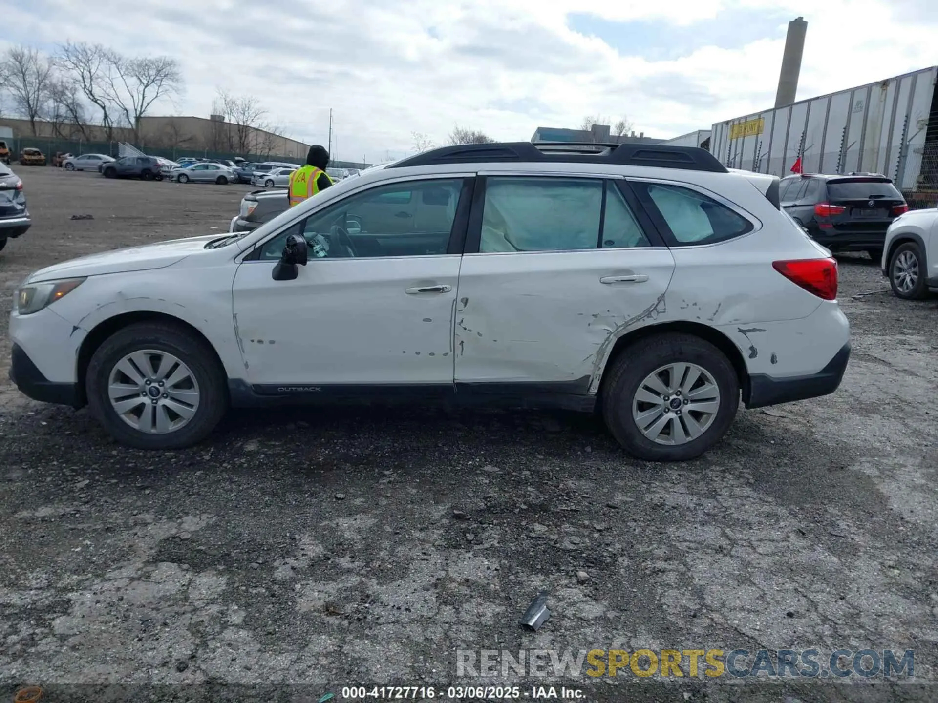 13 Photograph of a damaged car 4S4BSABCXK3283052 SUBARU OUTBACK 2019