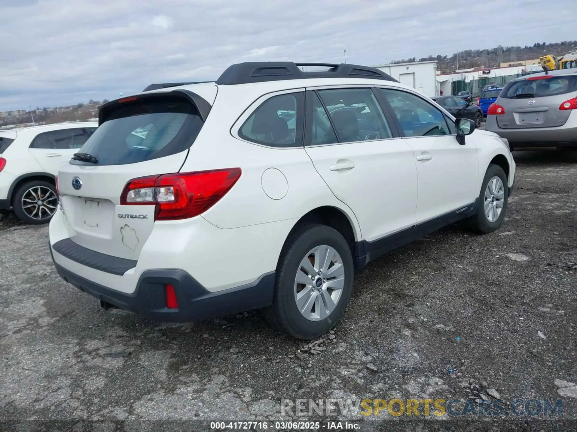 4 Photograph of a damaged car 4S4BSABCXK3283052 SUBARU OUTBACK 2019