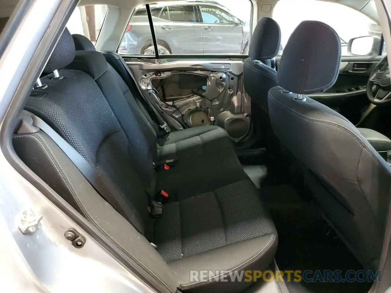 11 Photograph of a damaged car 4S4BSABCXK3380364 SUBARU OUTBACK 2019