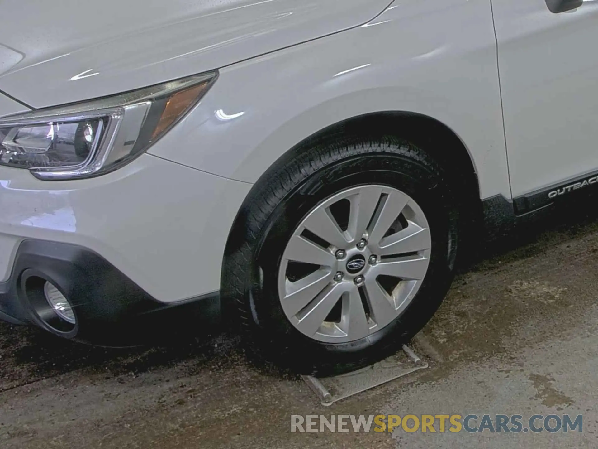 26 Photograph of a damaged car 4S4BSAFC1K3256056 SUBARU OUTBACK 2019