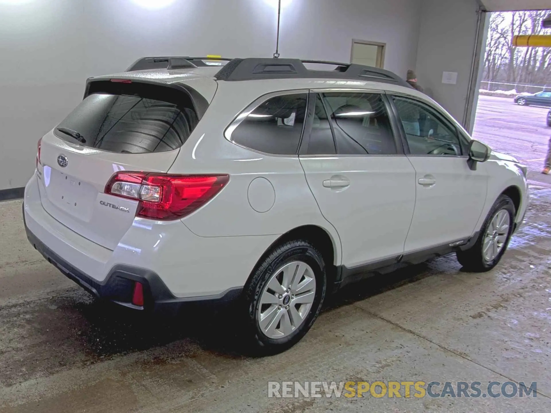 7 Photograph of a damaged car 4S4BSAFC1K3256056 SUBARU OUTBACK 2019