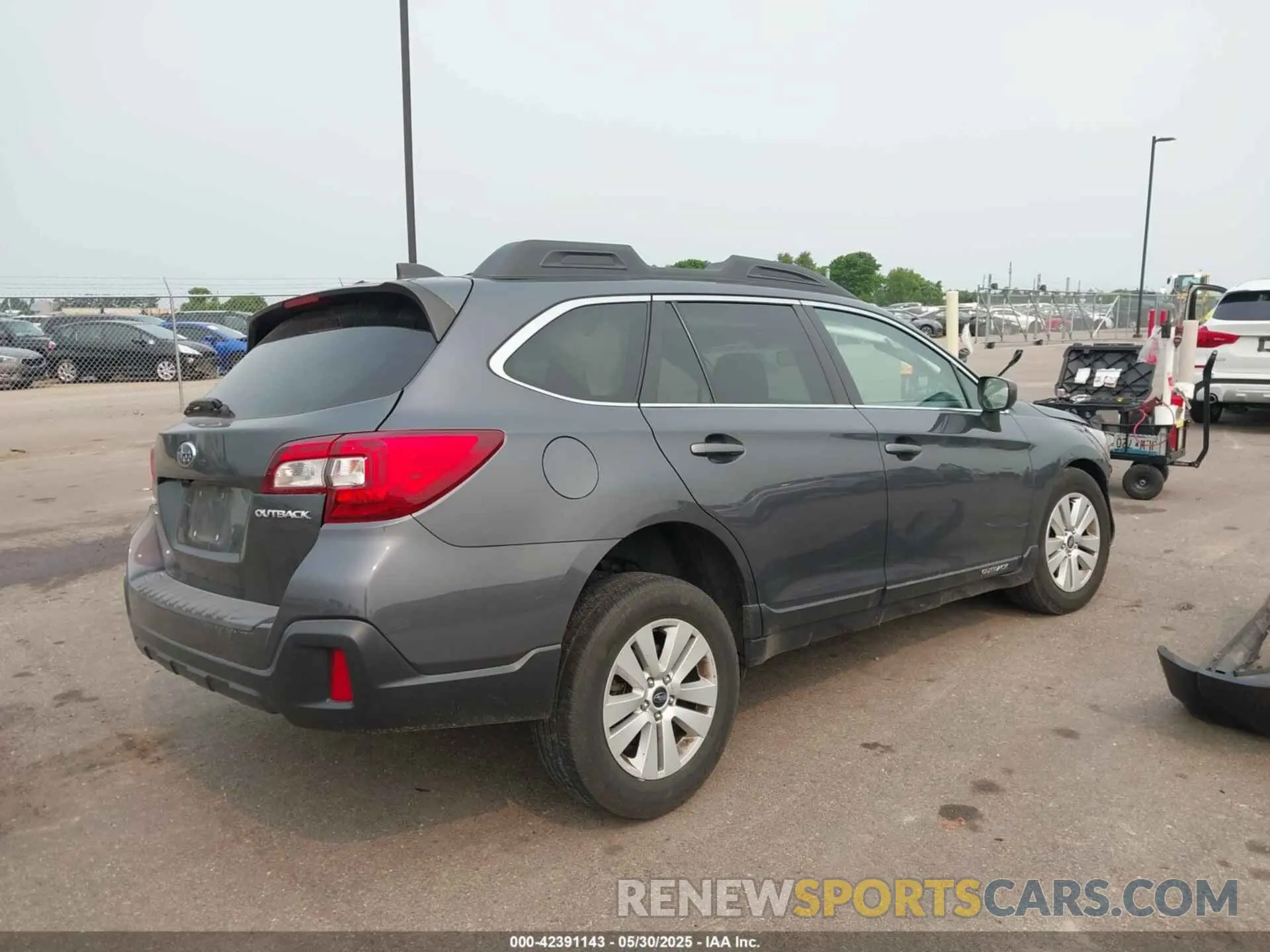 4 Photograph of a damaged car 4S4BSAFC2K3256826 SUBARU OUTBACK 2019