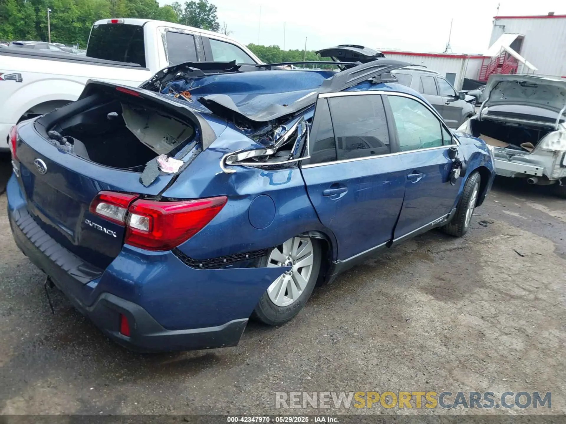 4 Photograph of a damaged car 4S4BSAFC2K3331945 SUBARU OUTBACK 2019
