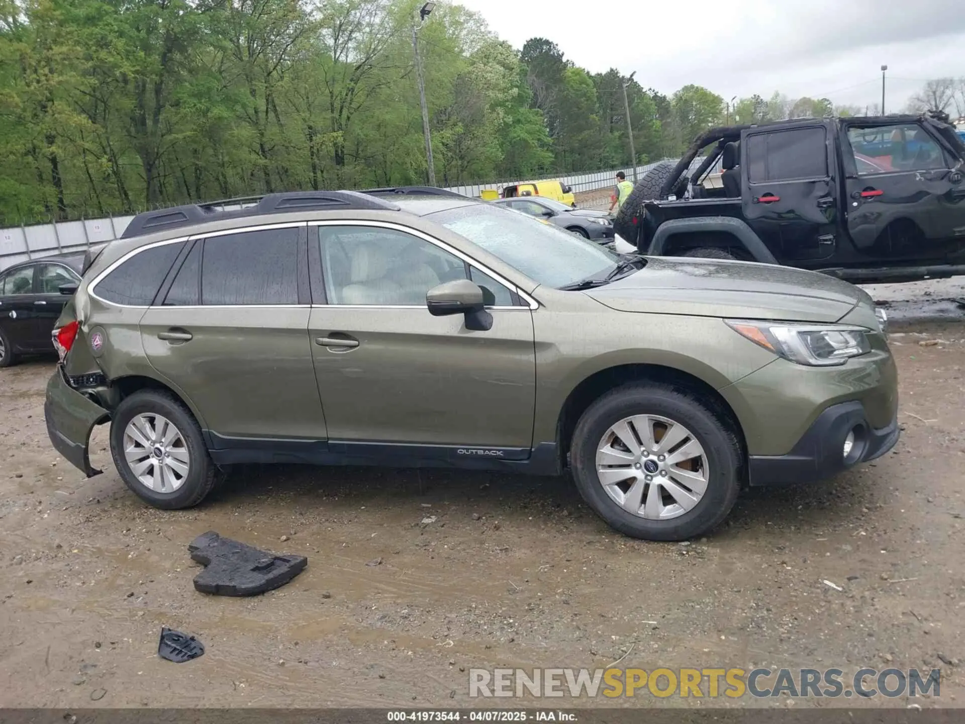 13 Photograph of a damaged car 4S4BSAFC2K3356134 SUBARU OUTBACK 2019