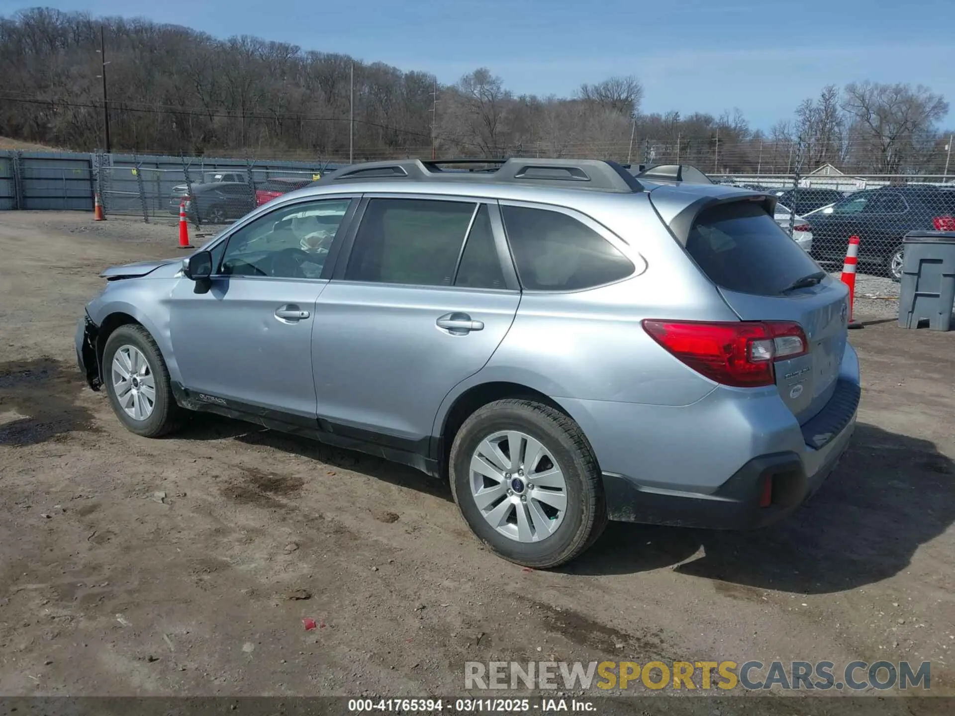 3 Photograph of a damaged car 4S4BSAFC3K3268578 SUBARU OUTBACK 2019