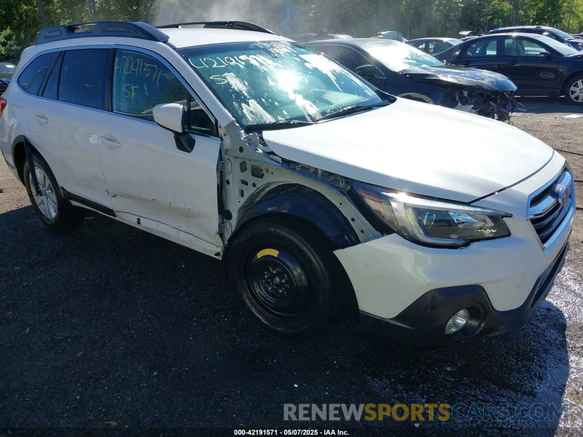 6 Photograph of a damaged car 4S4BSAFC3K3308318 SUBARU OUTBACK 2019