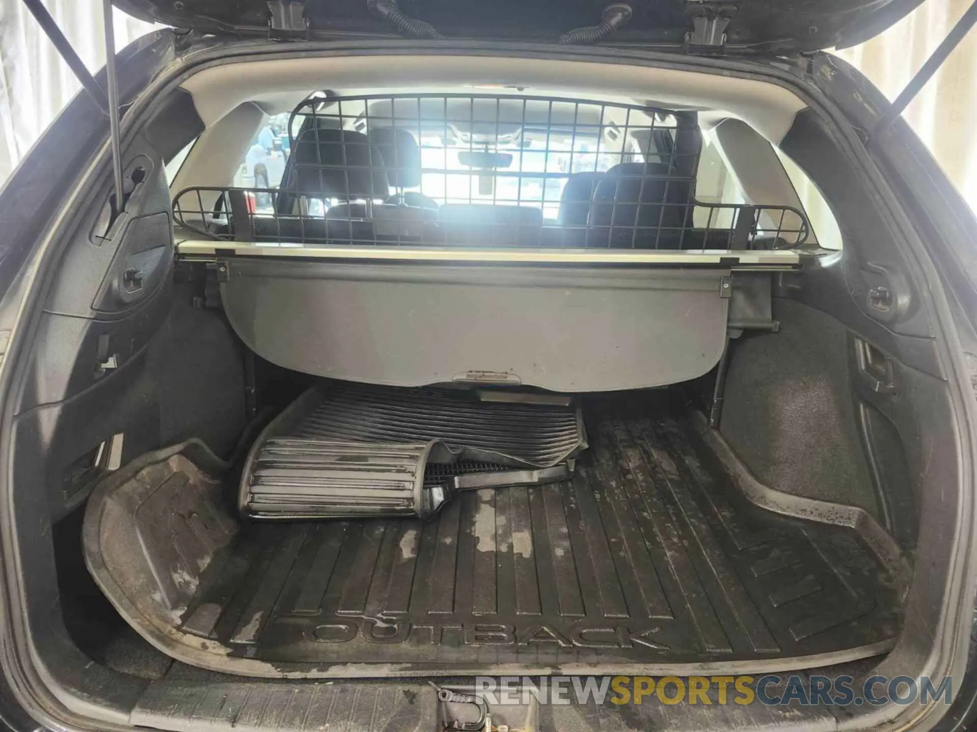 1 Photograph of a damaged car 4S4BSAFC3K3319786 SUBARU OUTBACK 2019