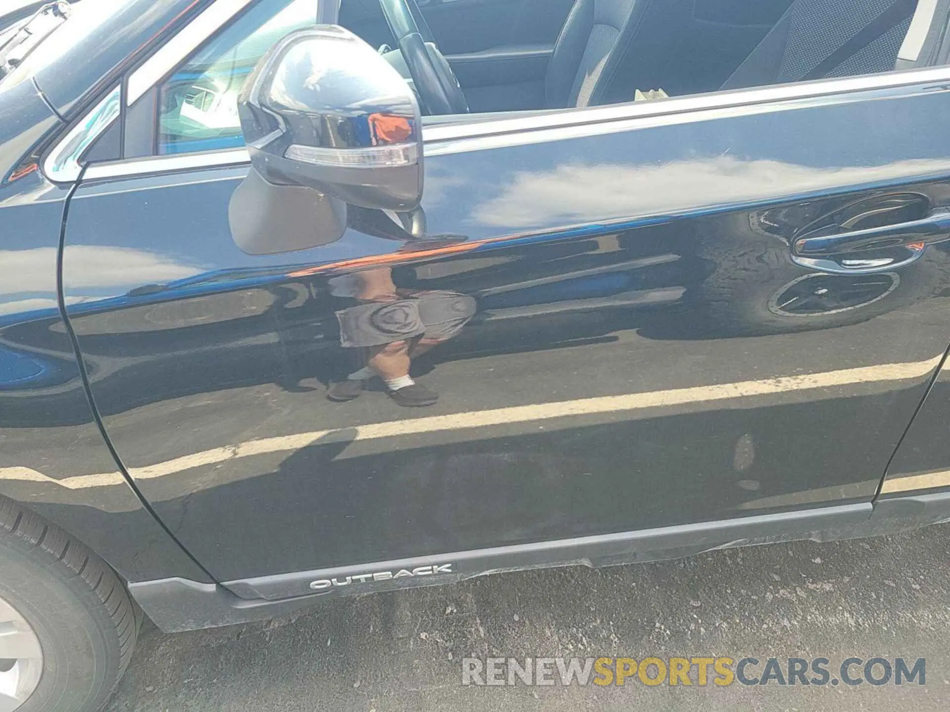 32 Photograph of a damaged car 4S4BSAFC3K3319786 SUBARU OUTBACK 2019