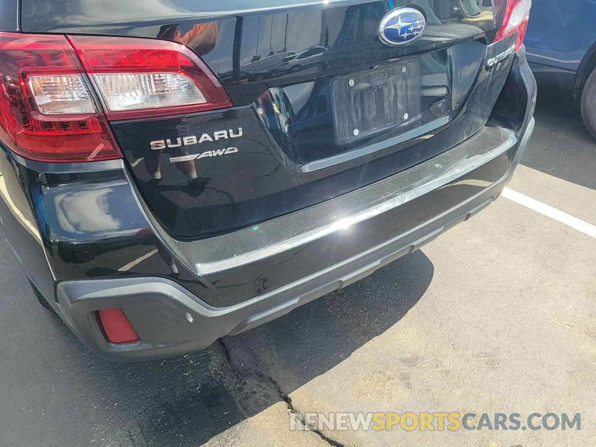 37 Photograph of a damaged car 4S4BSAFC3K3319786 SUBARU OUTBACK 2019