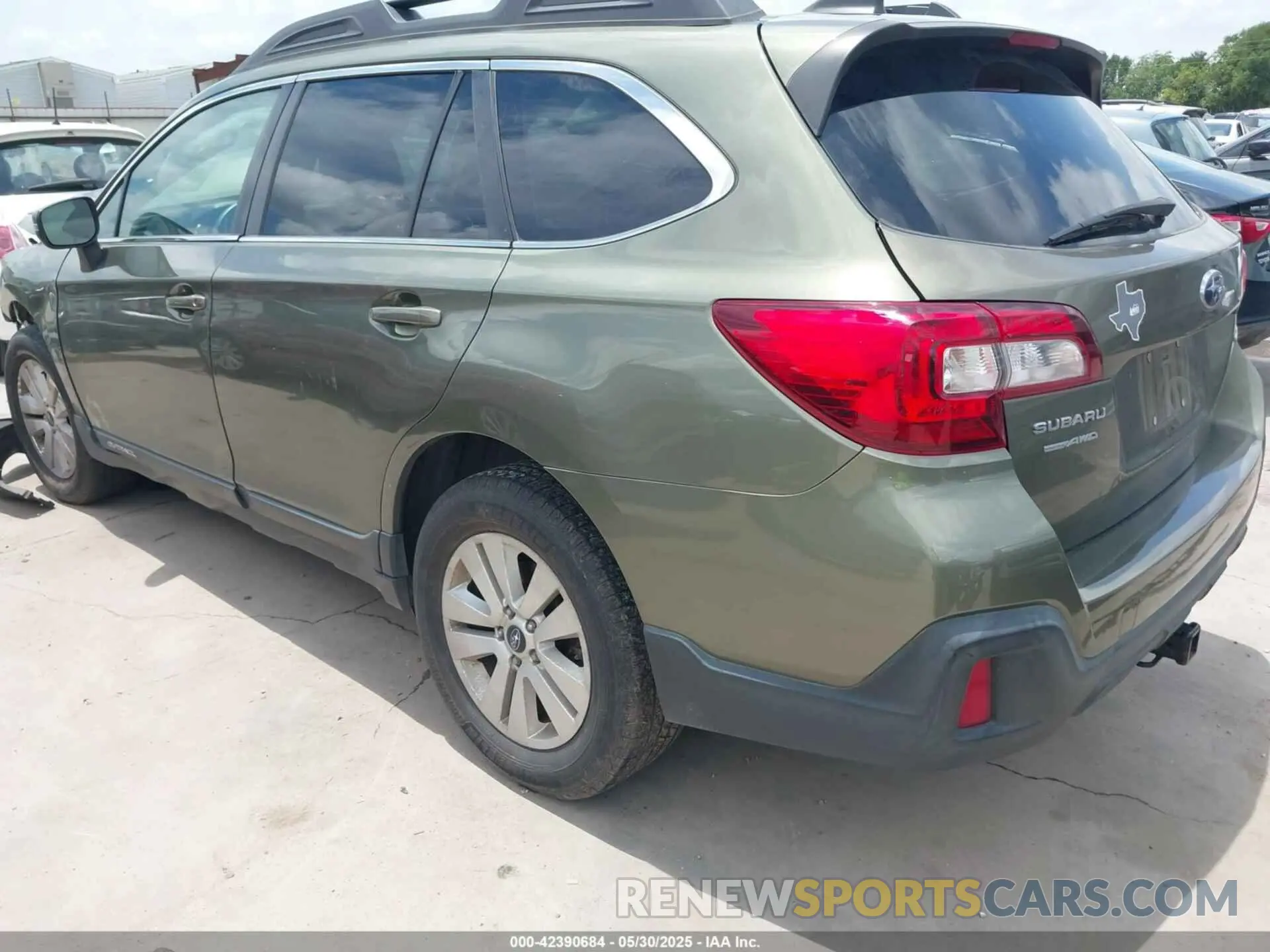 3 Photograph of a damaged car 4S4BSAFC3K3323076 SUBARU OUTBACK 2019