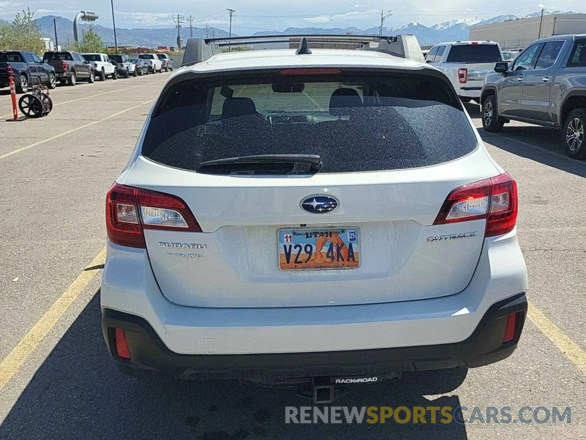 14 Photograph of a damaged car 4S4BSAFC4K3250283 SUBARU OUTBACK 2019