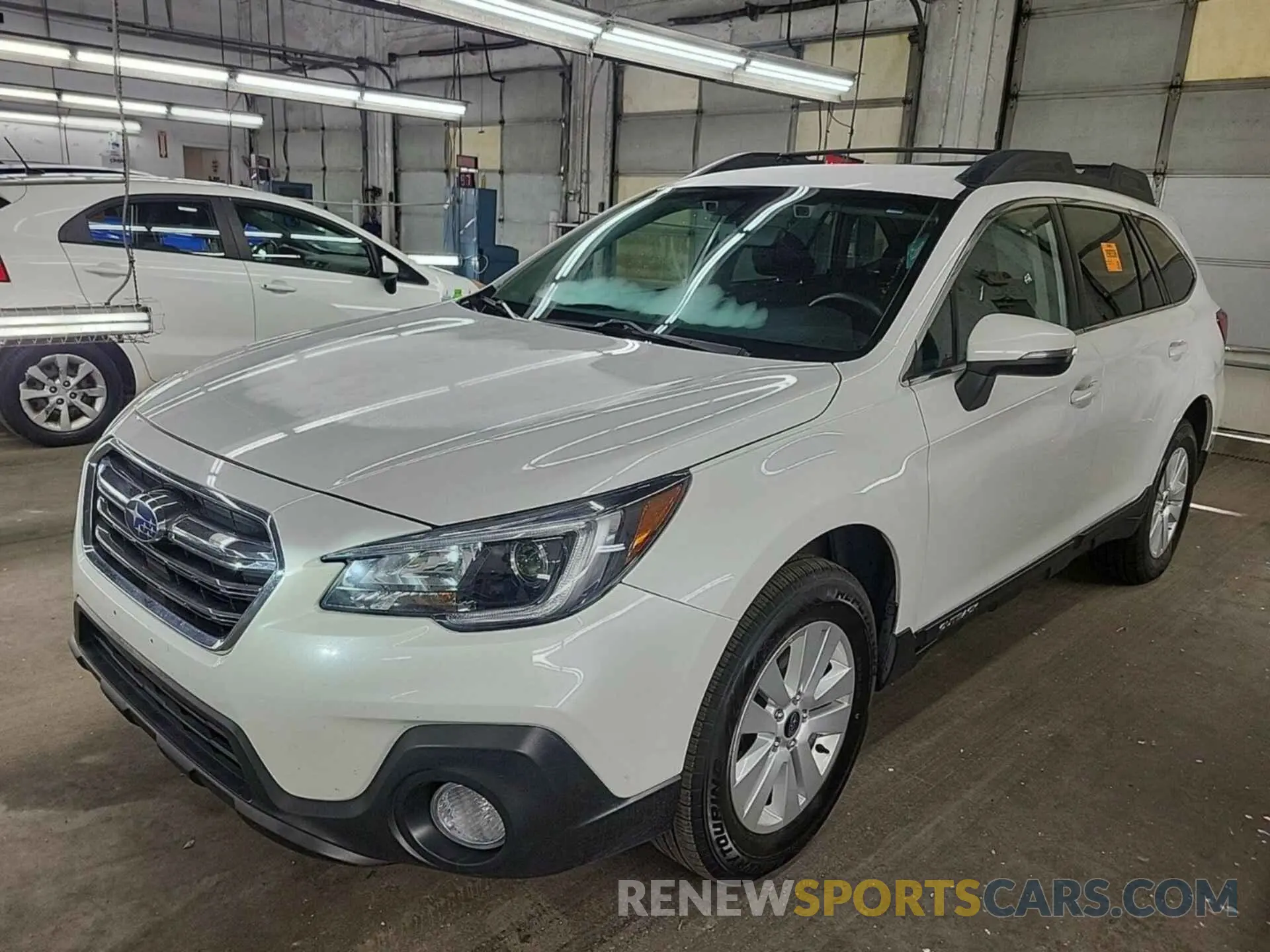 19 Photograph of a damaged car 4S4BSAFC4K3250283 SUBARU OUTBACK 2019