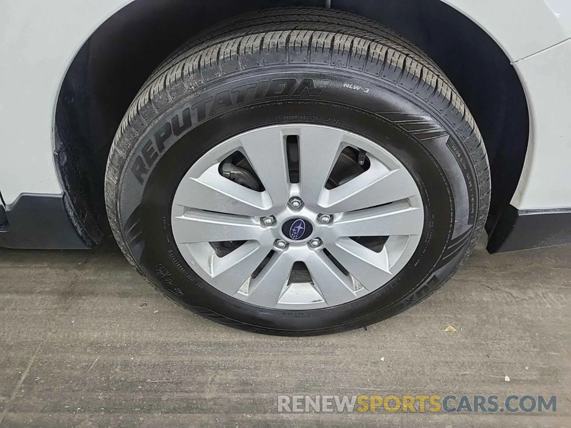 35 Photograph of a damaged car 4S4BSAFC4K3250283 SUBARU OUTBACK 2019
