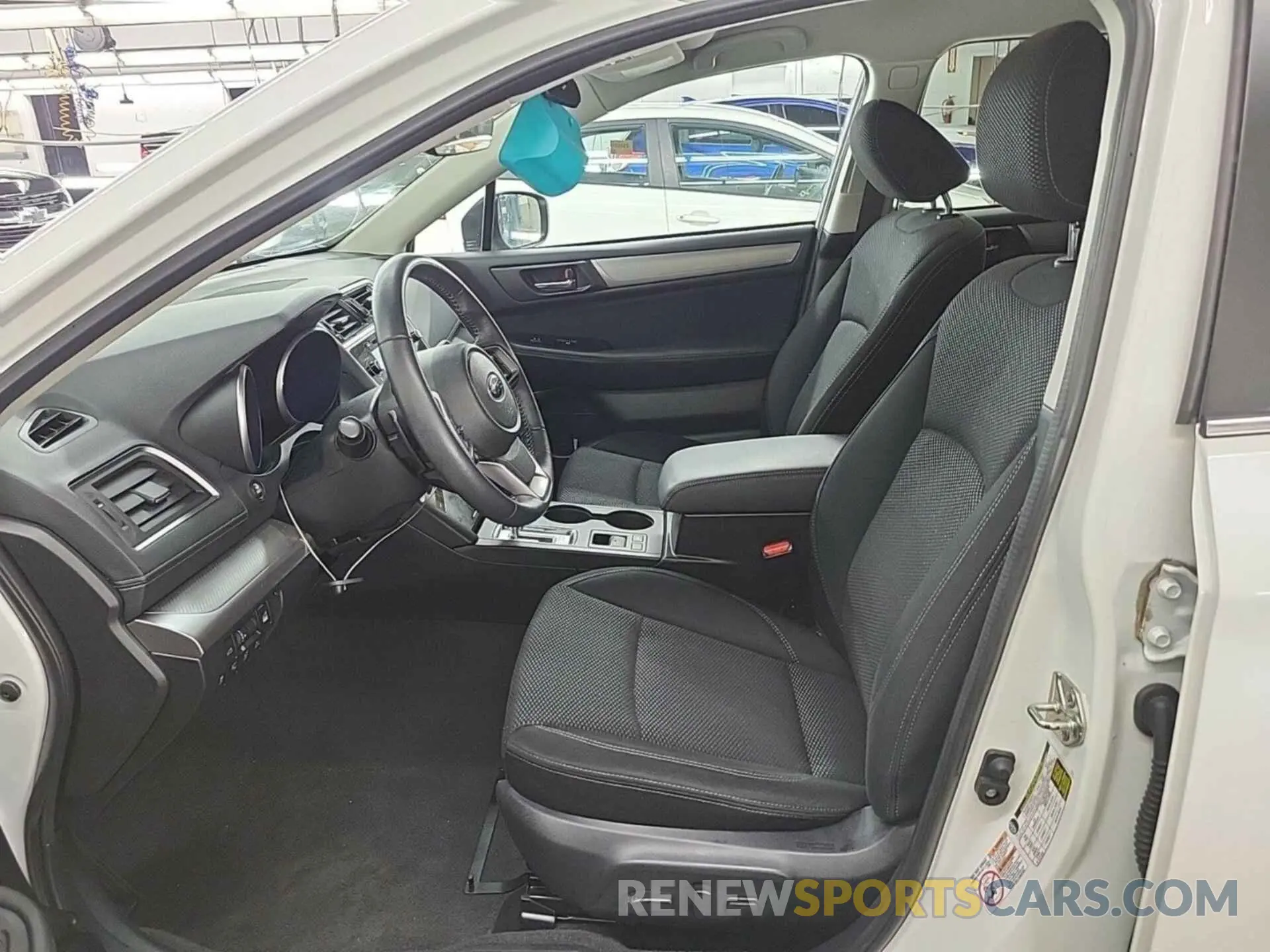 38 Photograph of a damaged car 4S4BSAFC4K3250283 SUBARU OUTBACK 2019