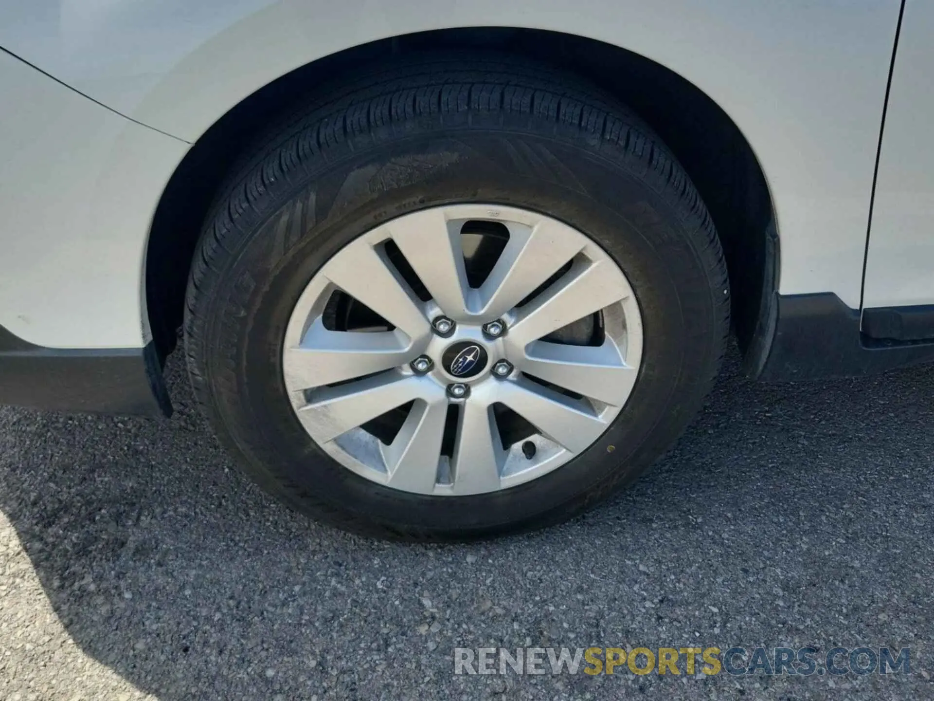 43 Photograph of a damaged car 4S4BSAFC4K3250283 SUBARU OUTBACK 2019
