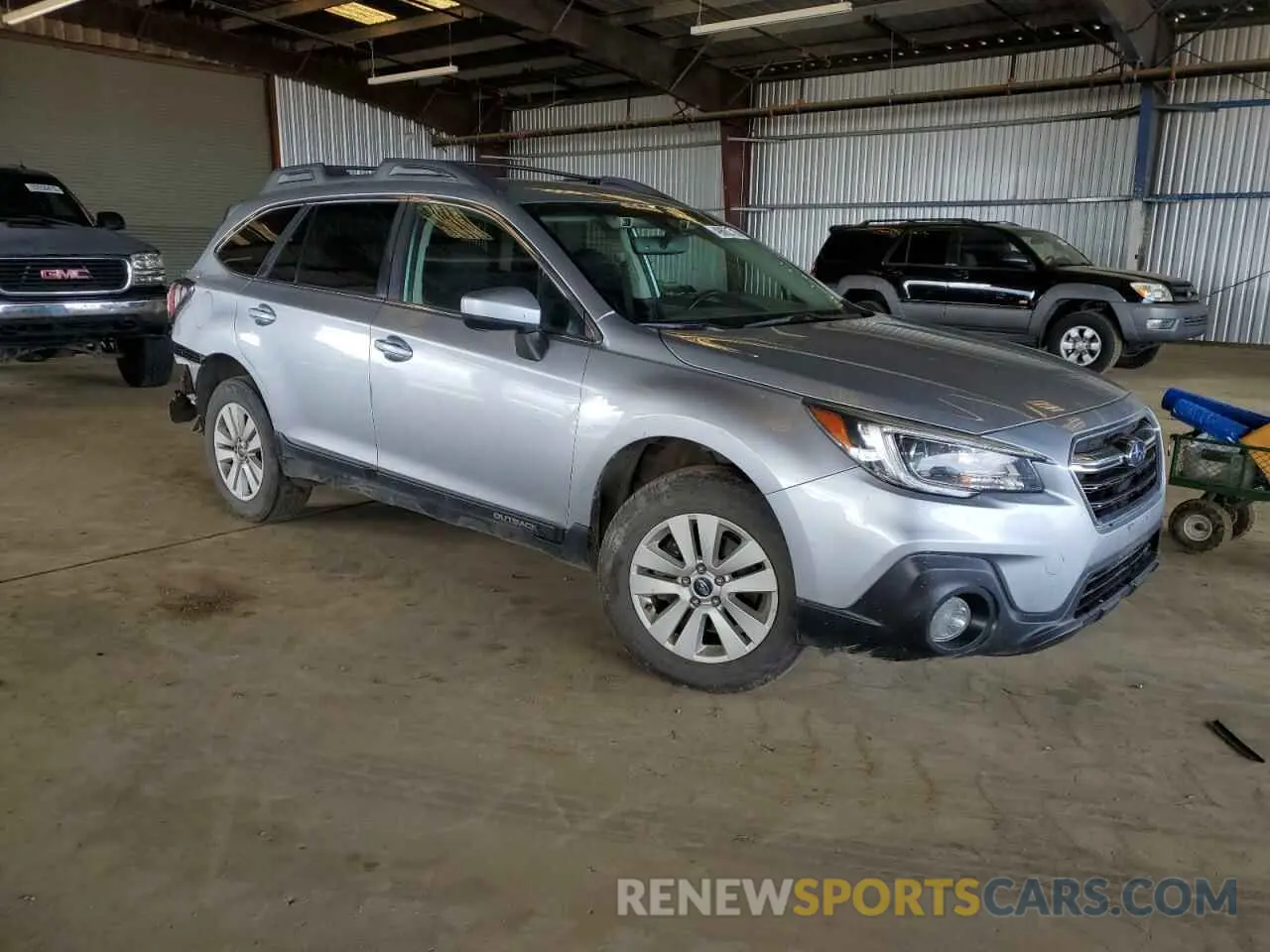 4 Photograph of a damaged car 4S4BSAFC4K3263017 SUBARU OUTBACK 2019