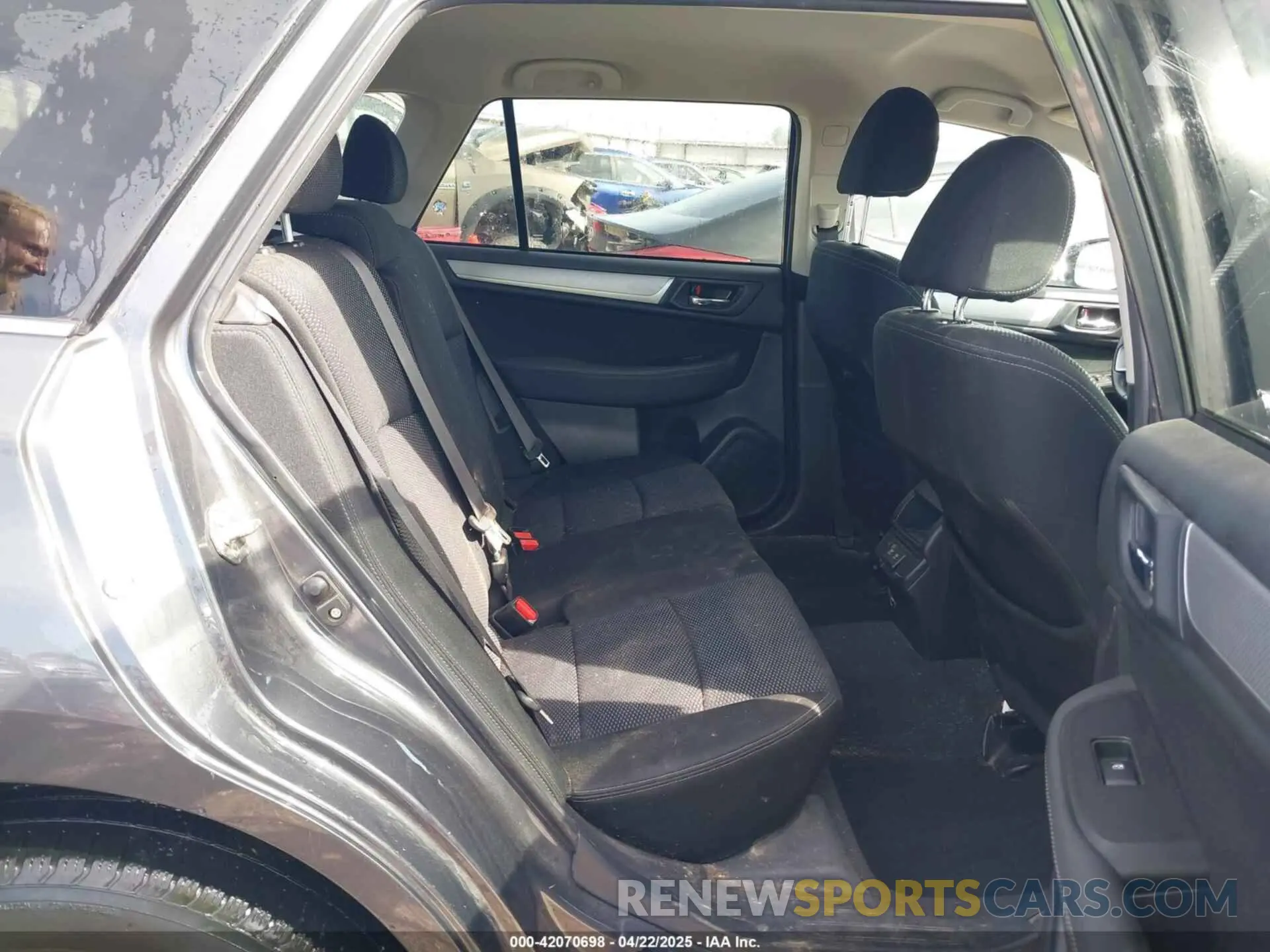 8 Photograph of a damaged car 4S4BSAFC4K3303287 SUBARU OUTBACK 2019